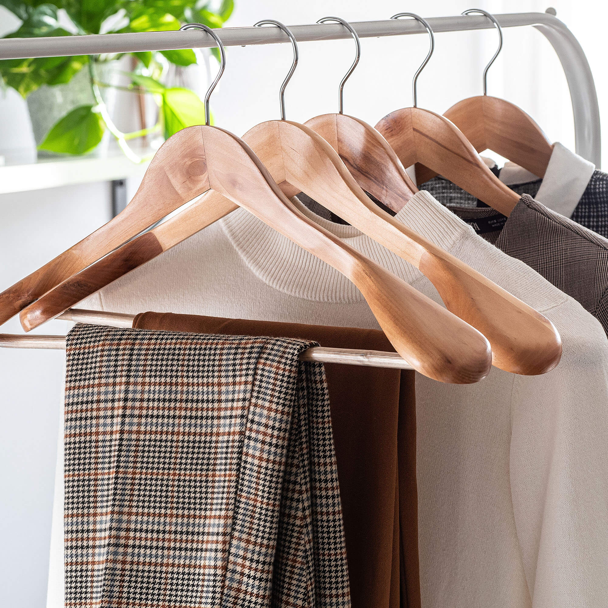 Wieszak na ubrania drewniany 6 szt.