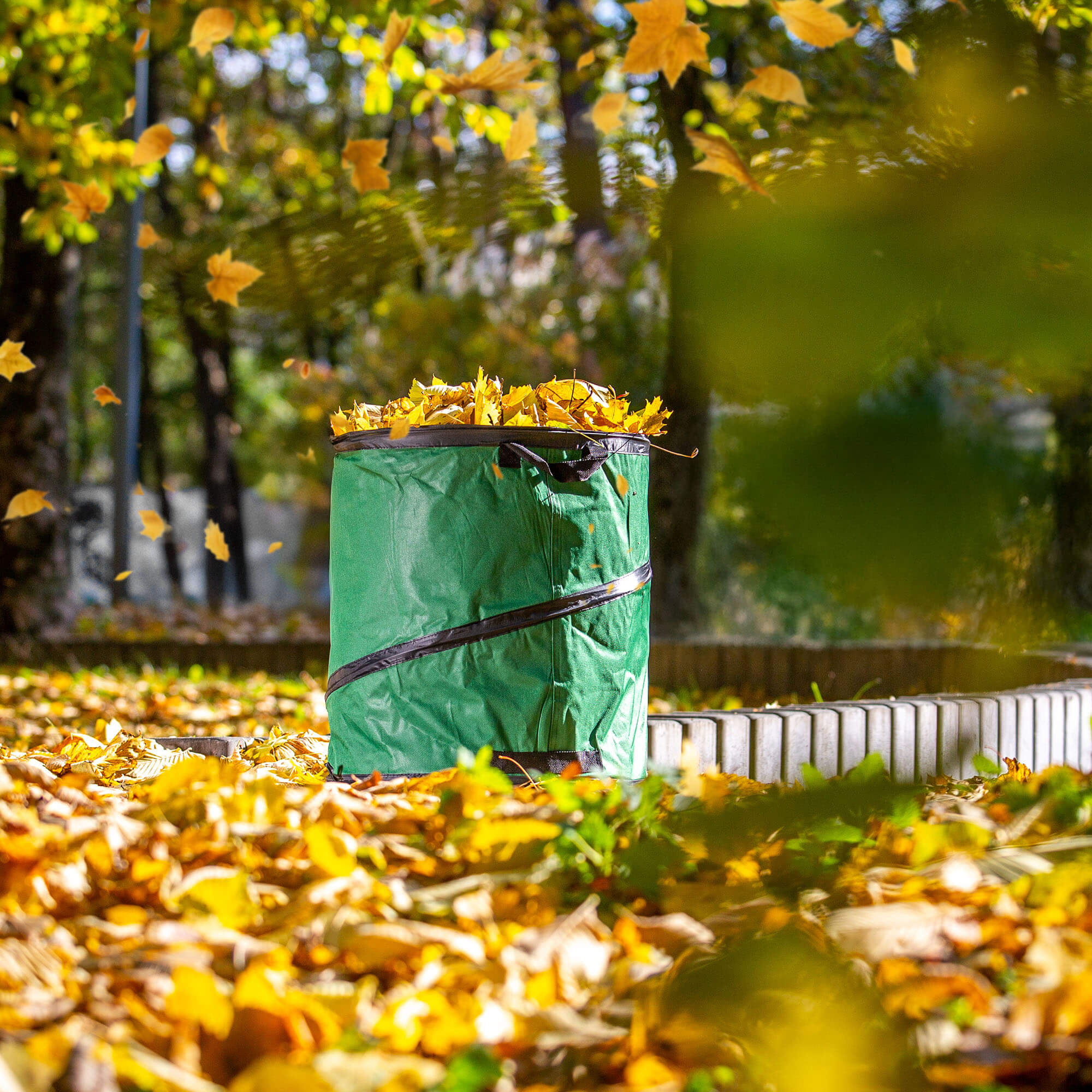 Składany kosz ogrodowy Vermenton 90L zielony