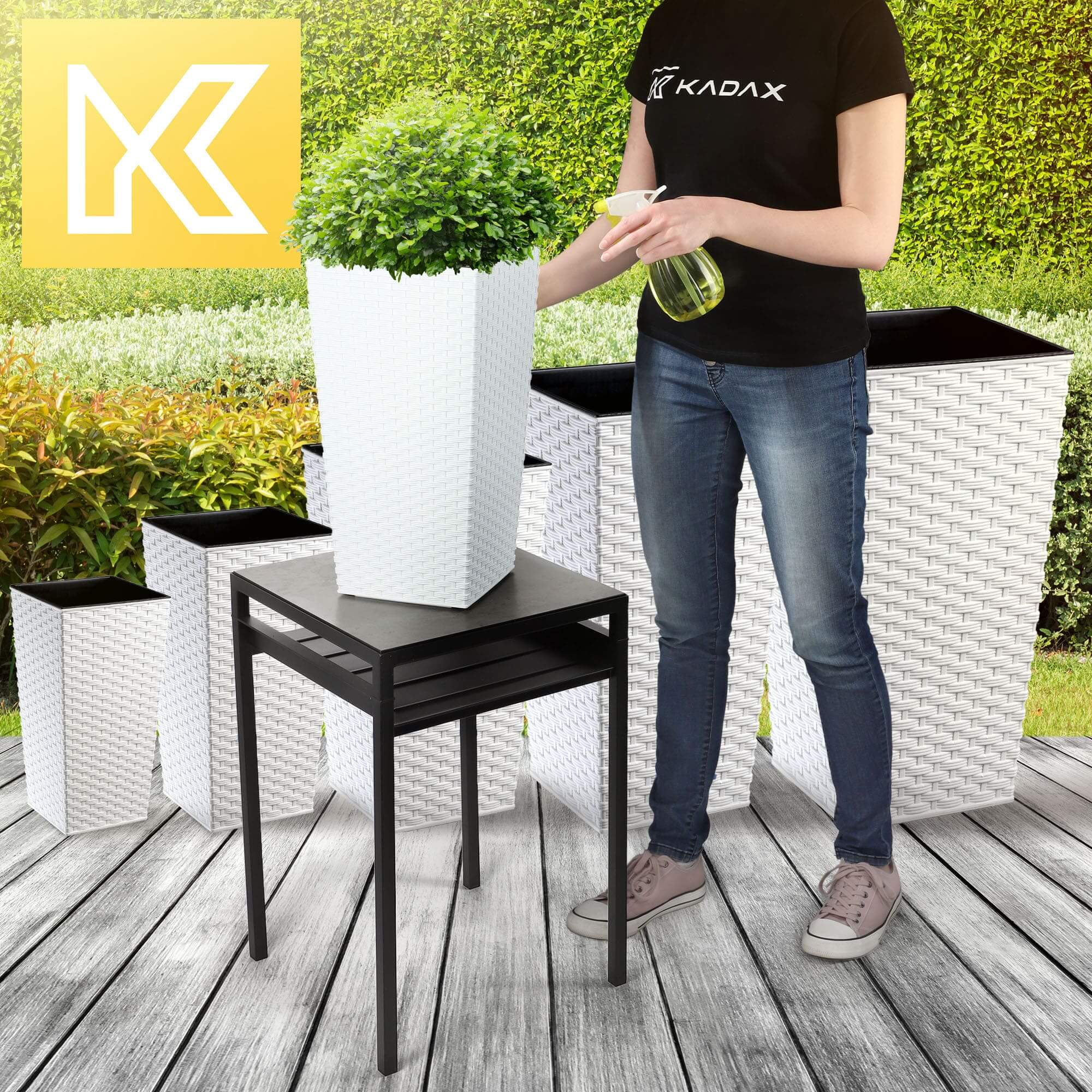 Donica na kwiaty z wkładem Pesaro rattan 25 cm, biała