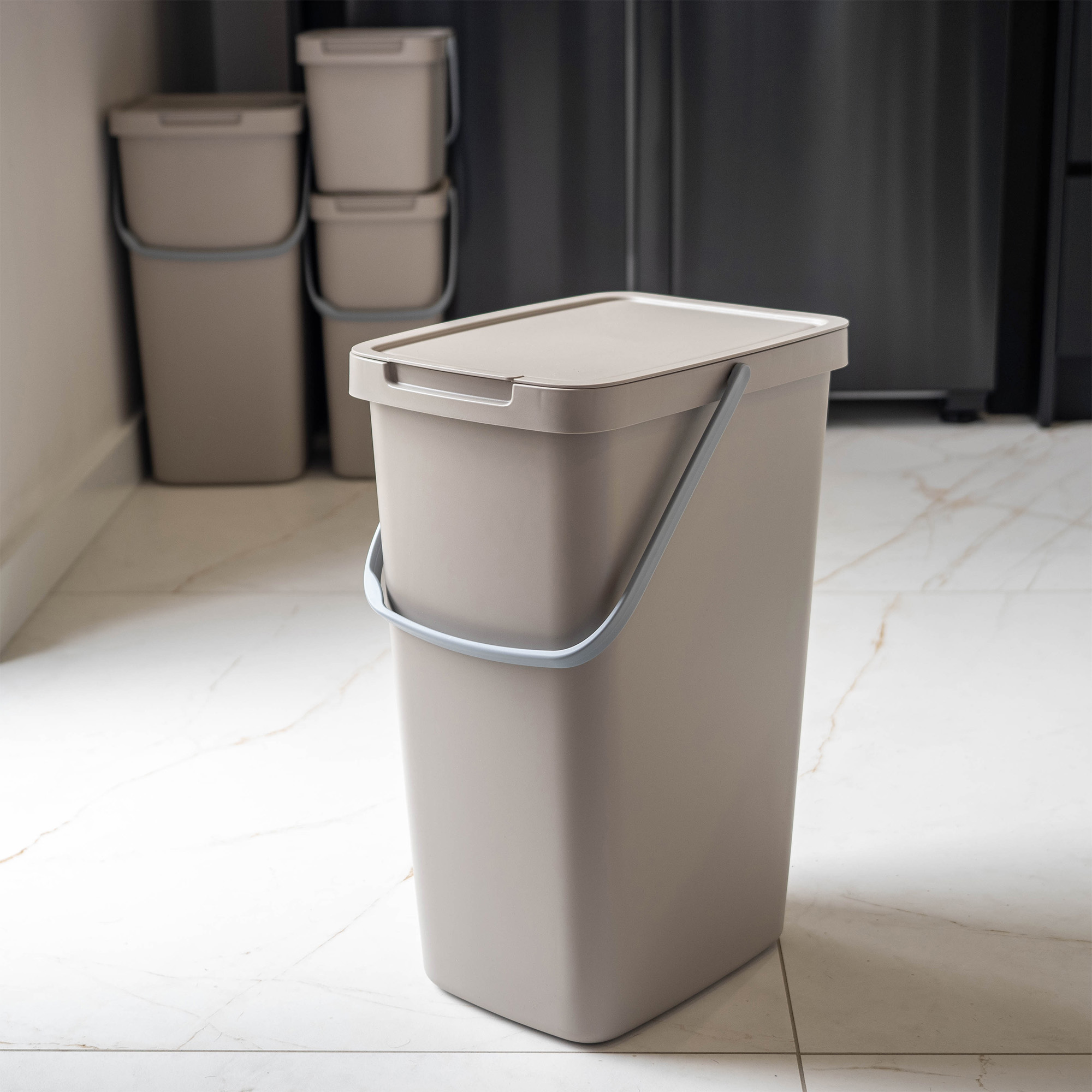 Kosz na śmieci Salans jasny brąz 20L