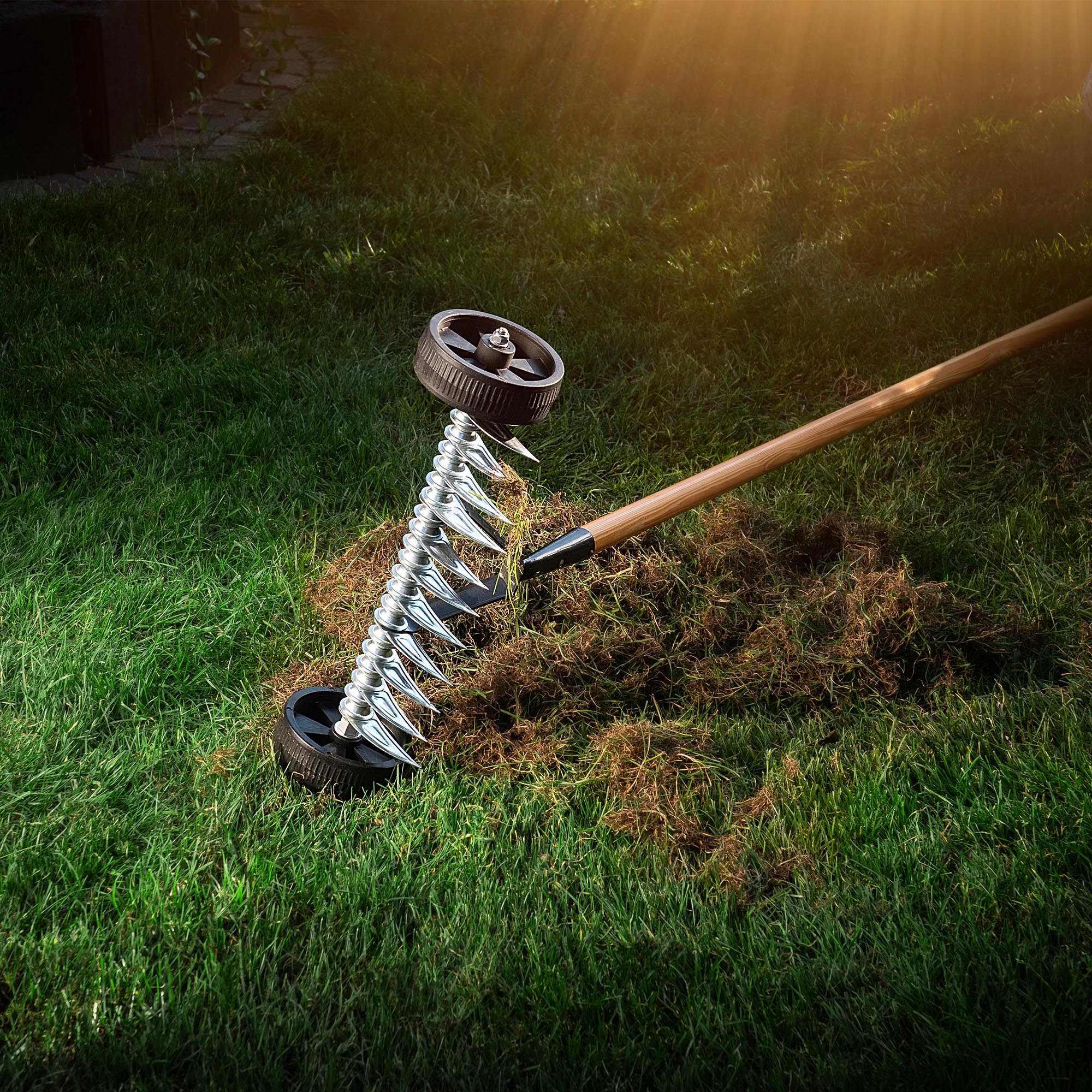 Aerator na kółkach 175 x 43 cm, srebrny