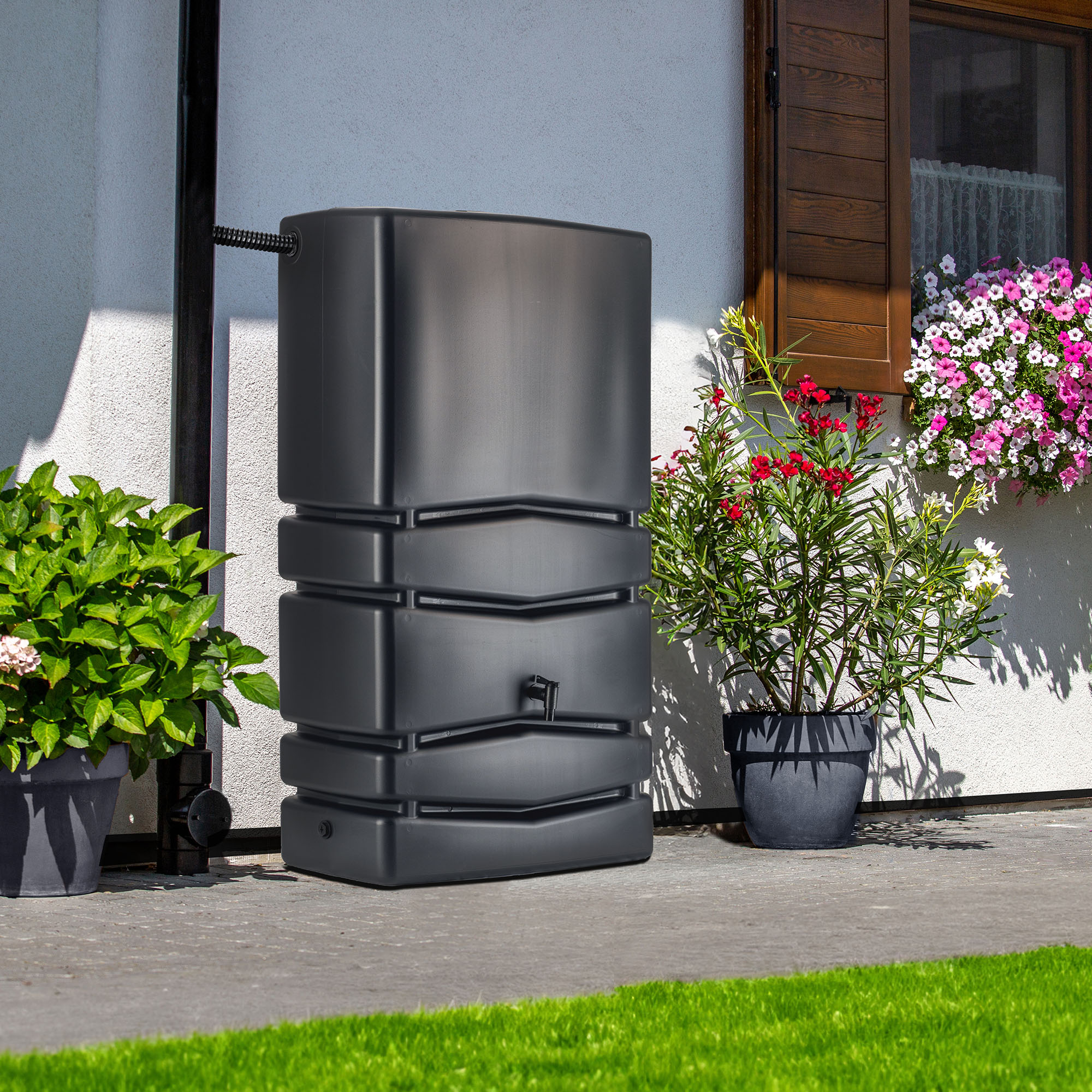 Zbiornik na deszczówkę Asolo 350L + zestaw przyłączeniowy