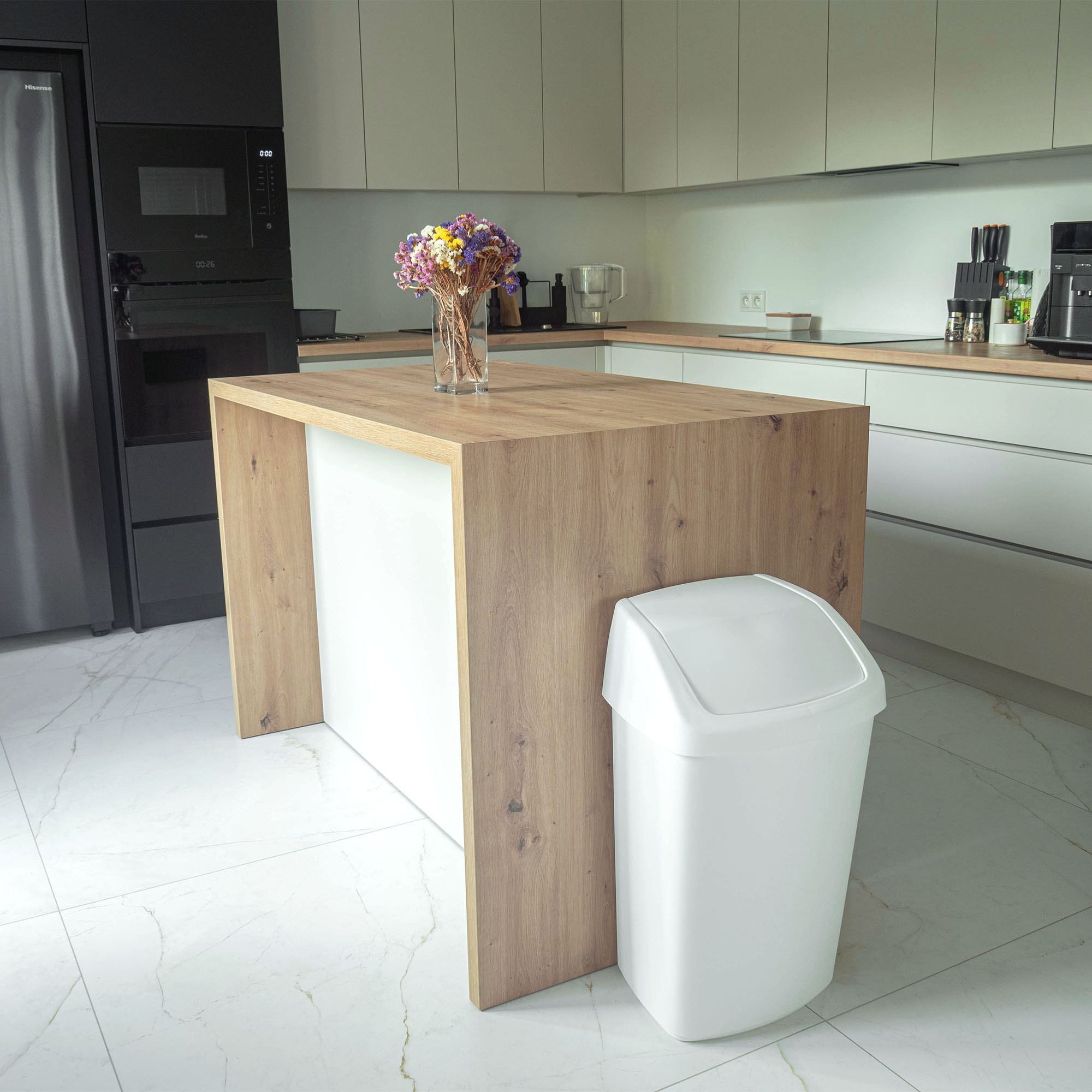 Kosz na śmieci Curver Swing Top biały 15L