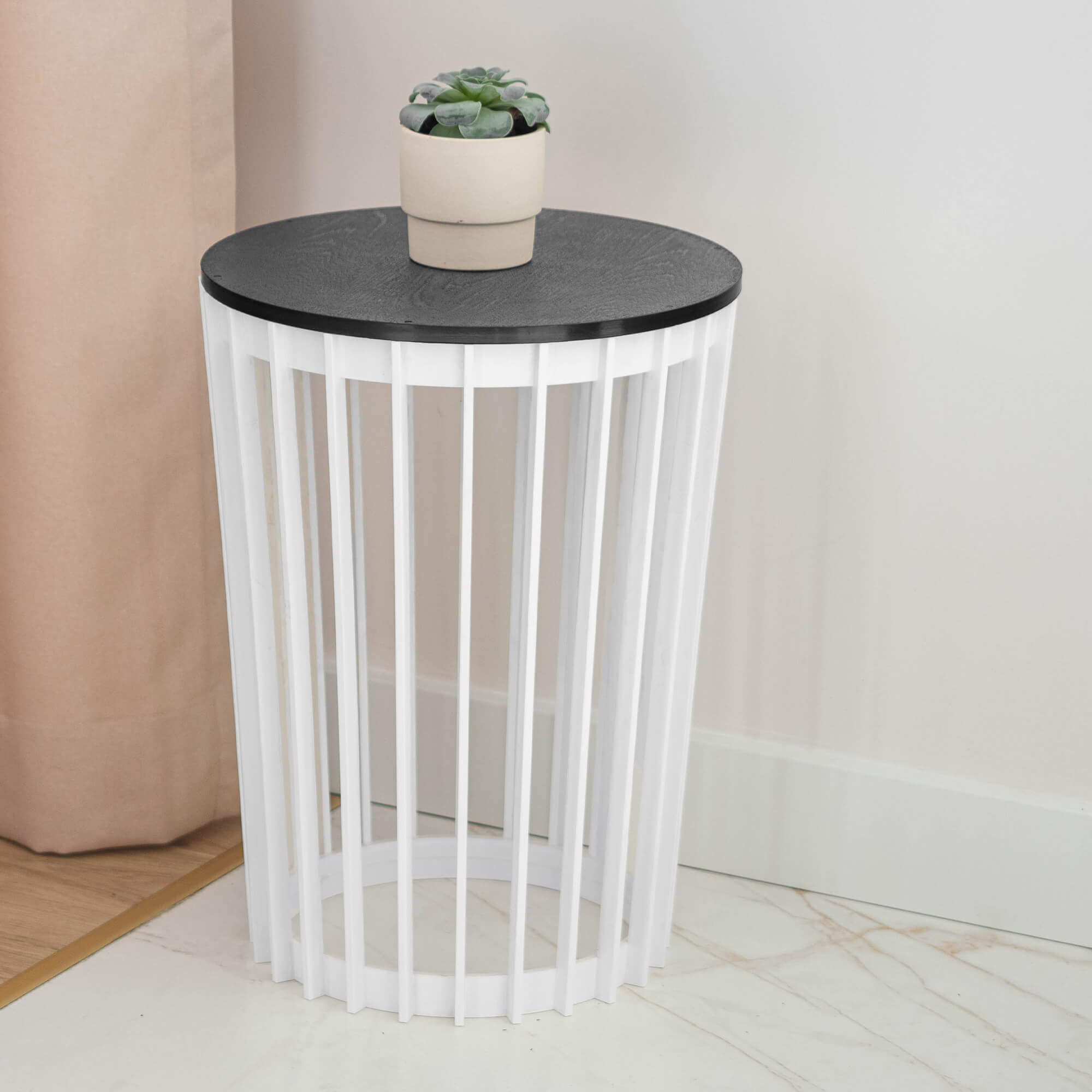 Kwietnik dwustronny Aytre 40 cm biały + blat czarny