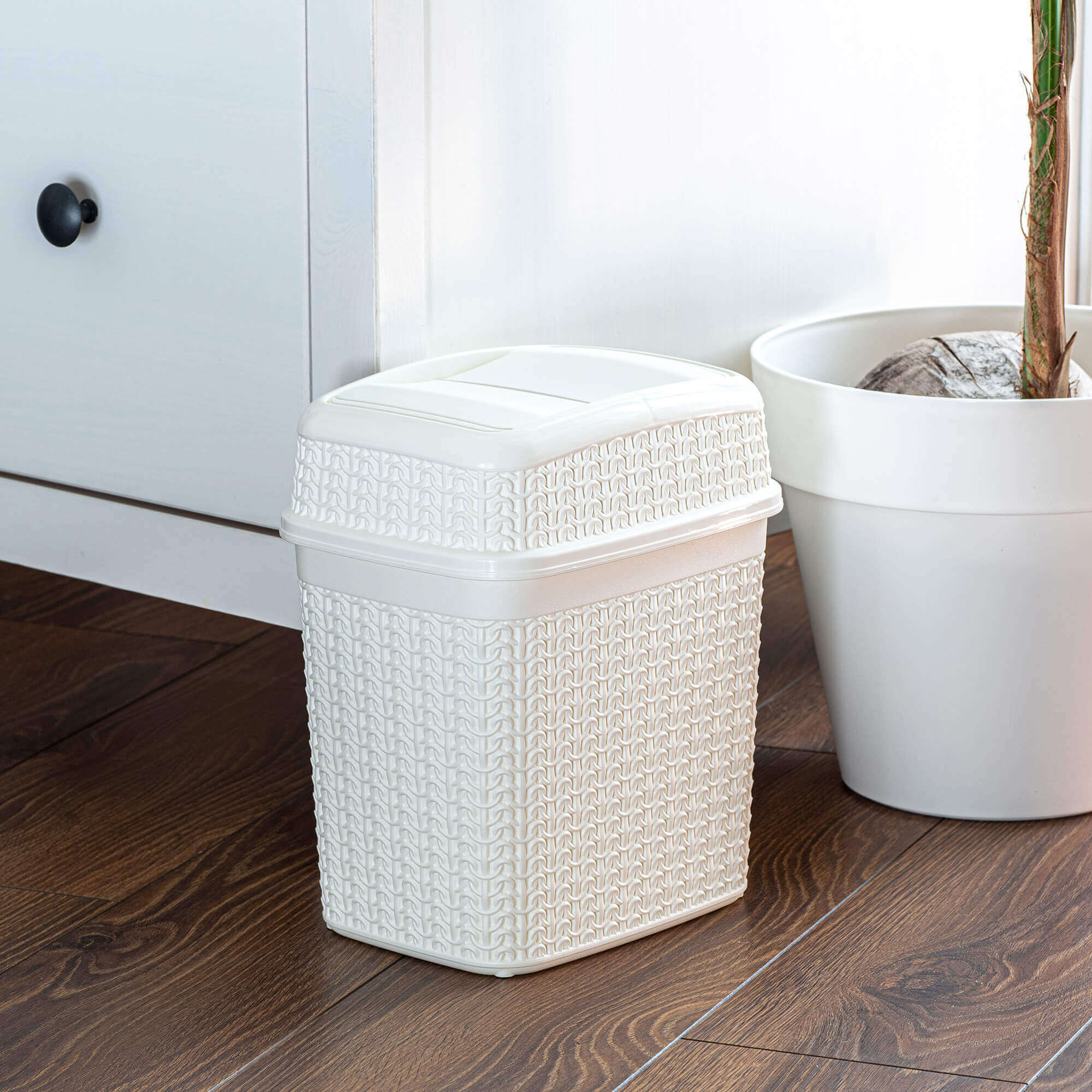 Kosz na śmieci Tonni z uchylną pokrywą 5L, biały