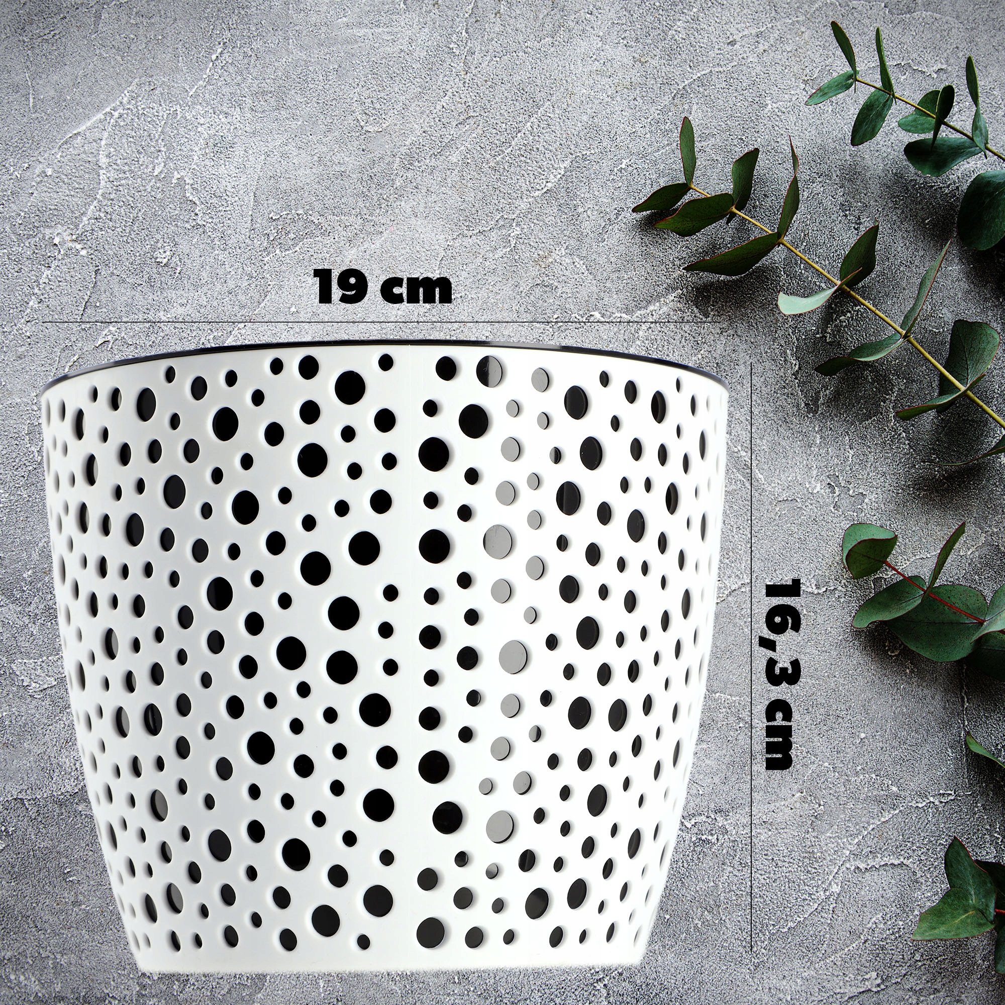Doniczka na kwiaty Casini 19 cm, czarna