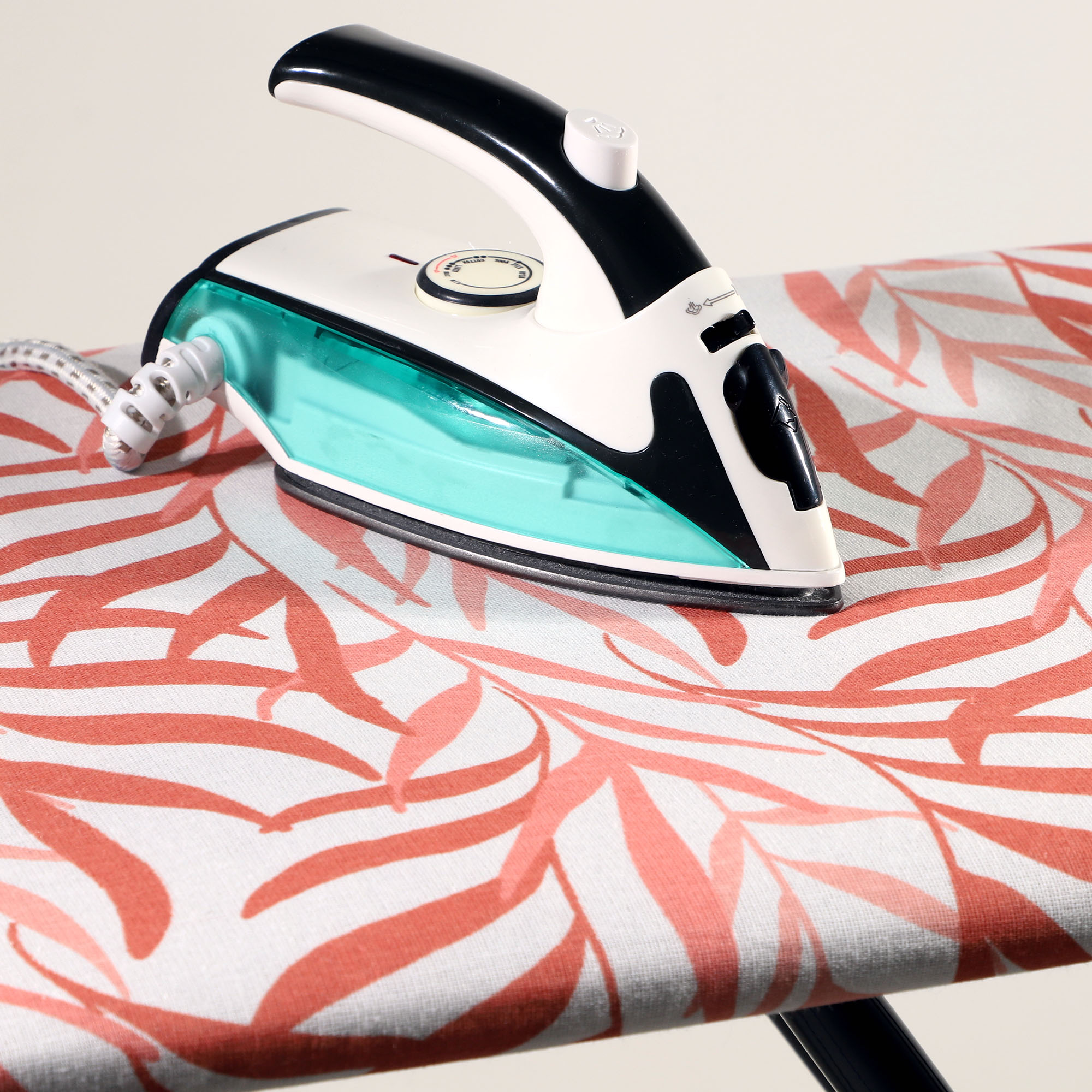 Pokrowiec na deskę do prasowania Tomar 123 x 45 cm liście palmowe