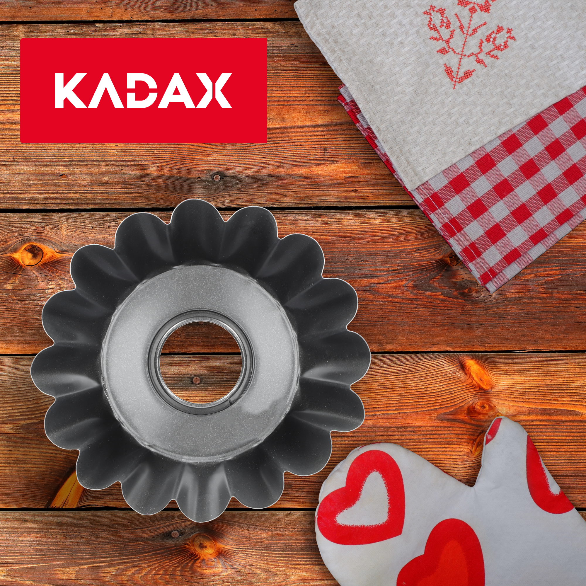 Forma karbowana z tuleja do pieczenia 25 cm, czarna