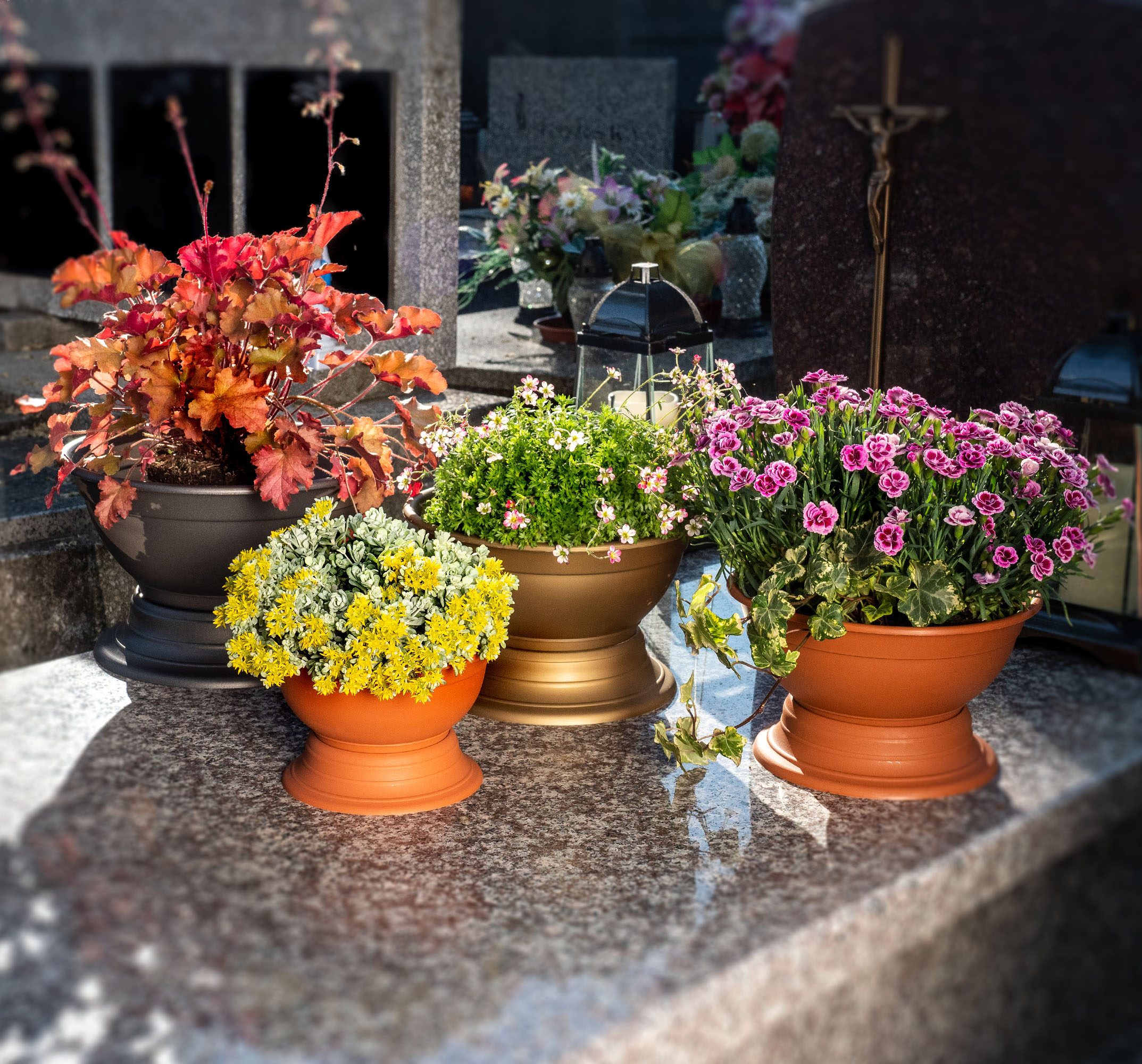 Misa cmentarna Ulmi na kwiaty 18 cm, złota