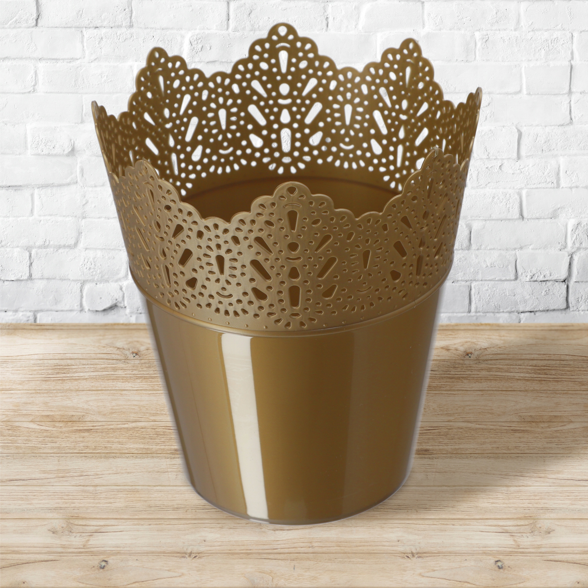 Doniczka Calade na kwiaty z koronką 12 x 11 cm, złota