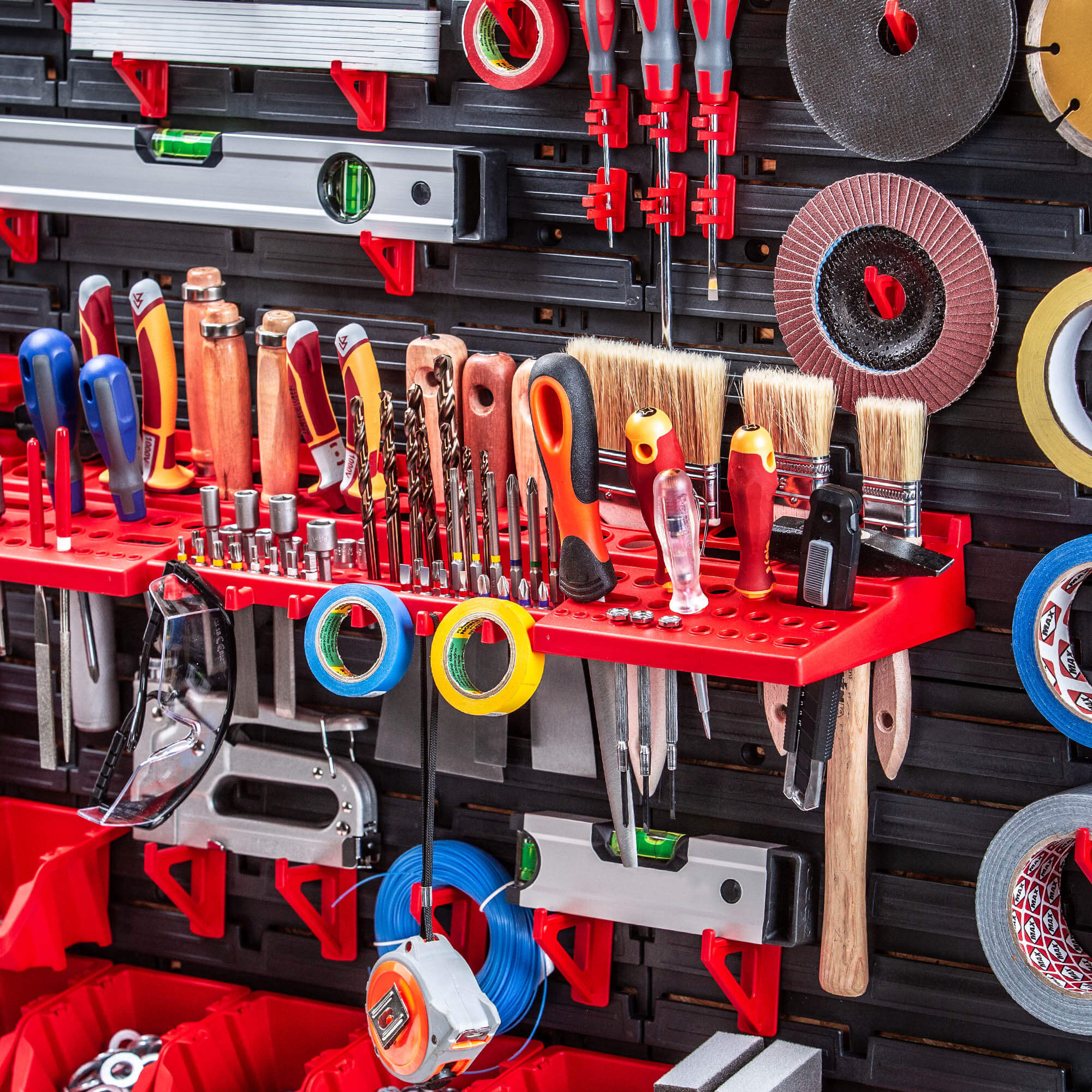 Tablica warsztatowa Lokke 78x78cm 50 elementów czarno-czerwona