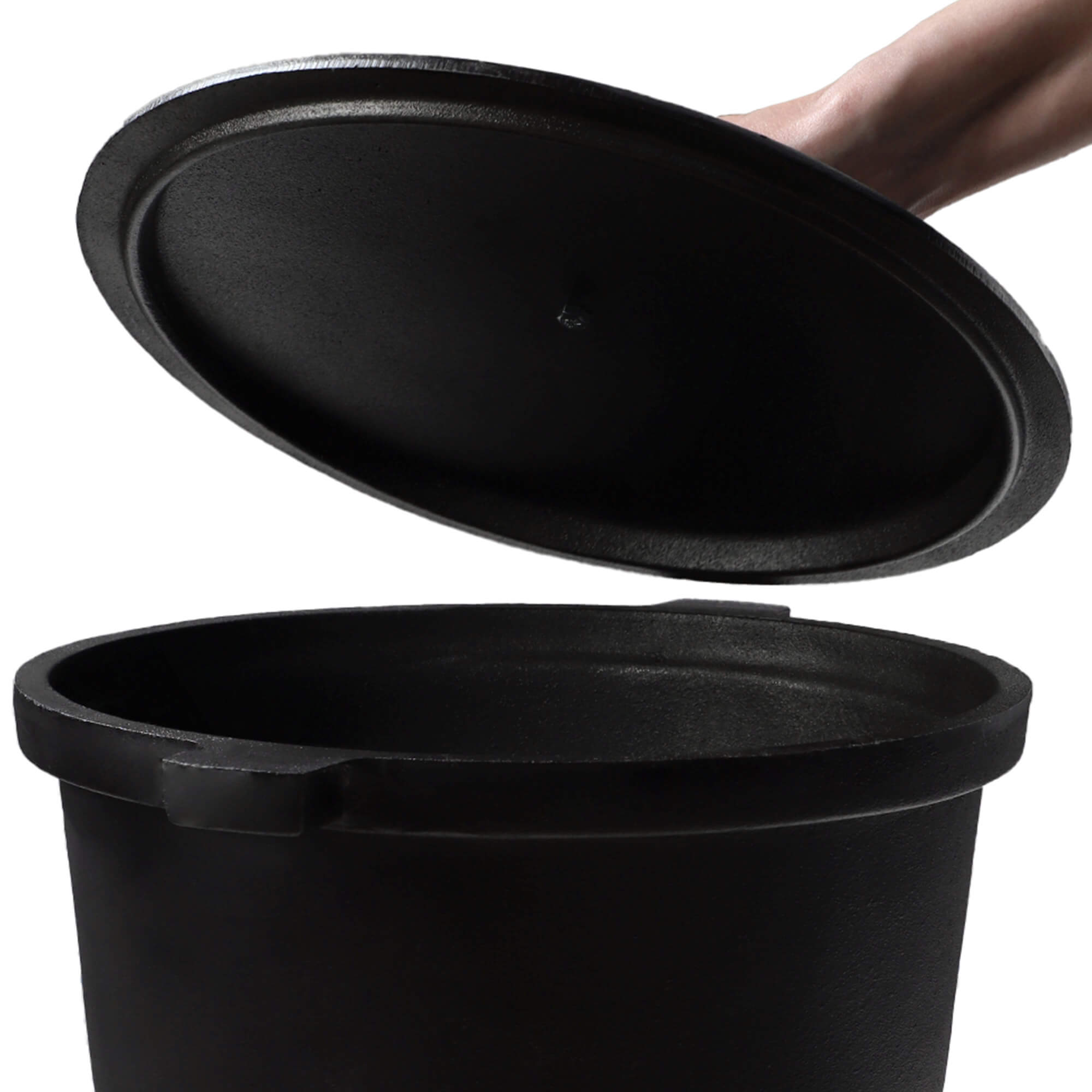 Kociołek myśliwski żeliwny Hagen 10L, czarny