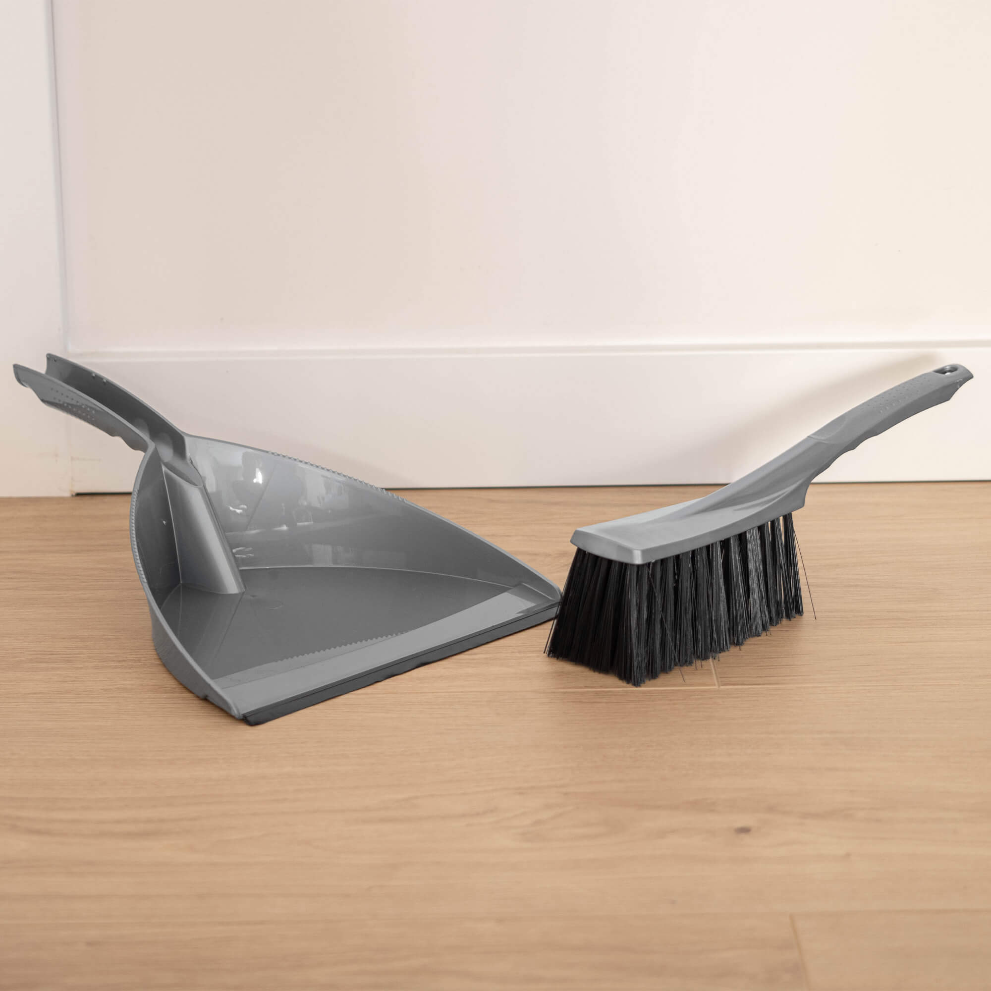Zmiotka i szufelka Amot 33cm szara