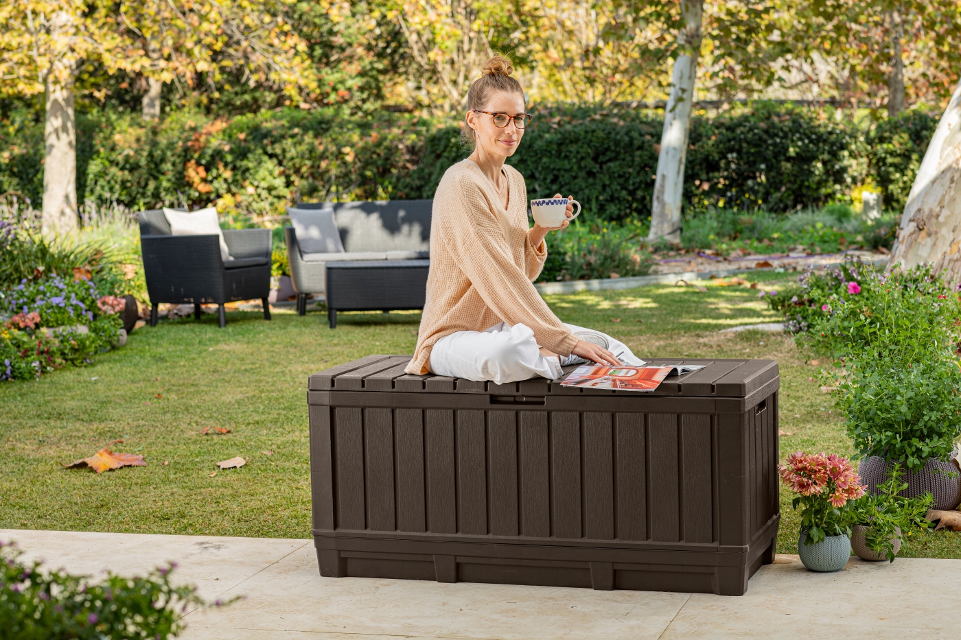 Skrzynia ogrodowa 350L Keter Kentwood Storage Box, brązowa
