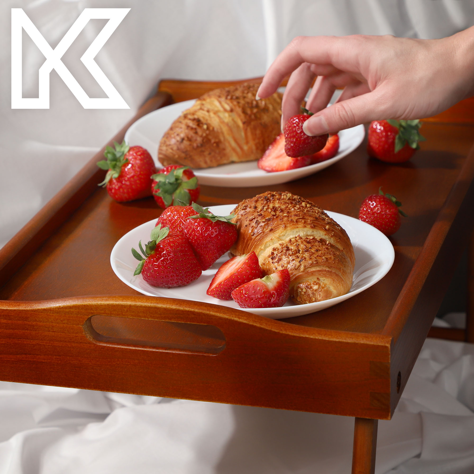 Stolik śniadaniowy Solia, pod laptopa, 50 cm, brązowy