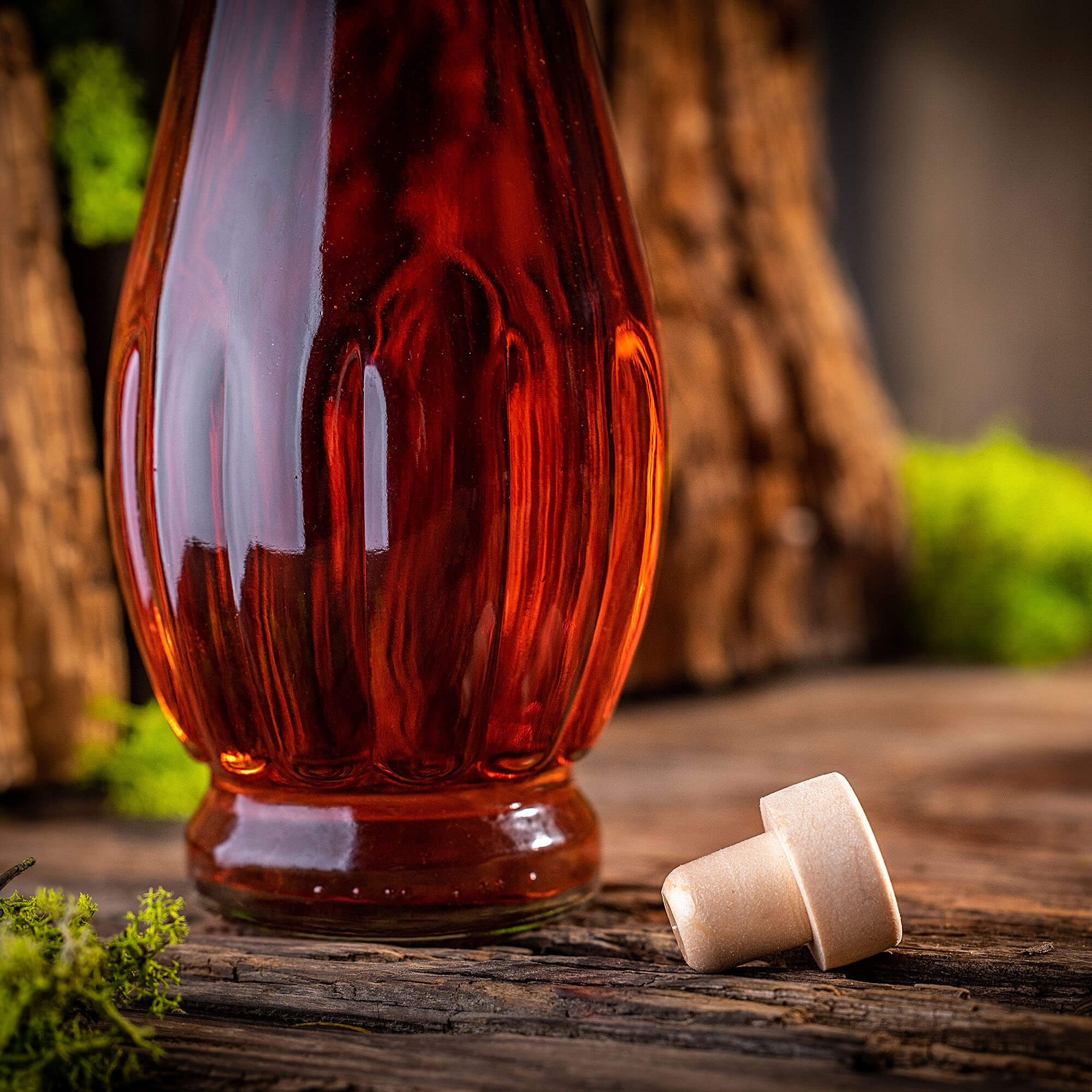 Szklana butelka na nalewkę Cona 750ml z korkiem syntetycznym 1 szt.