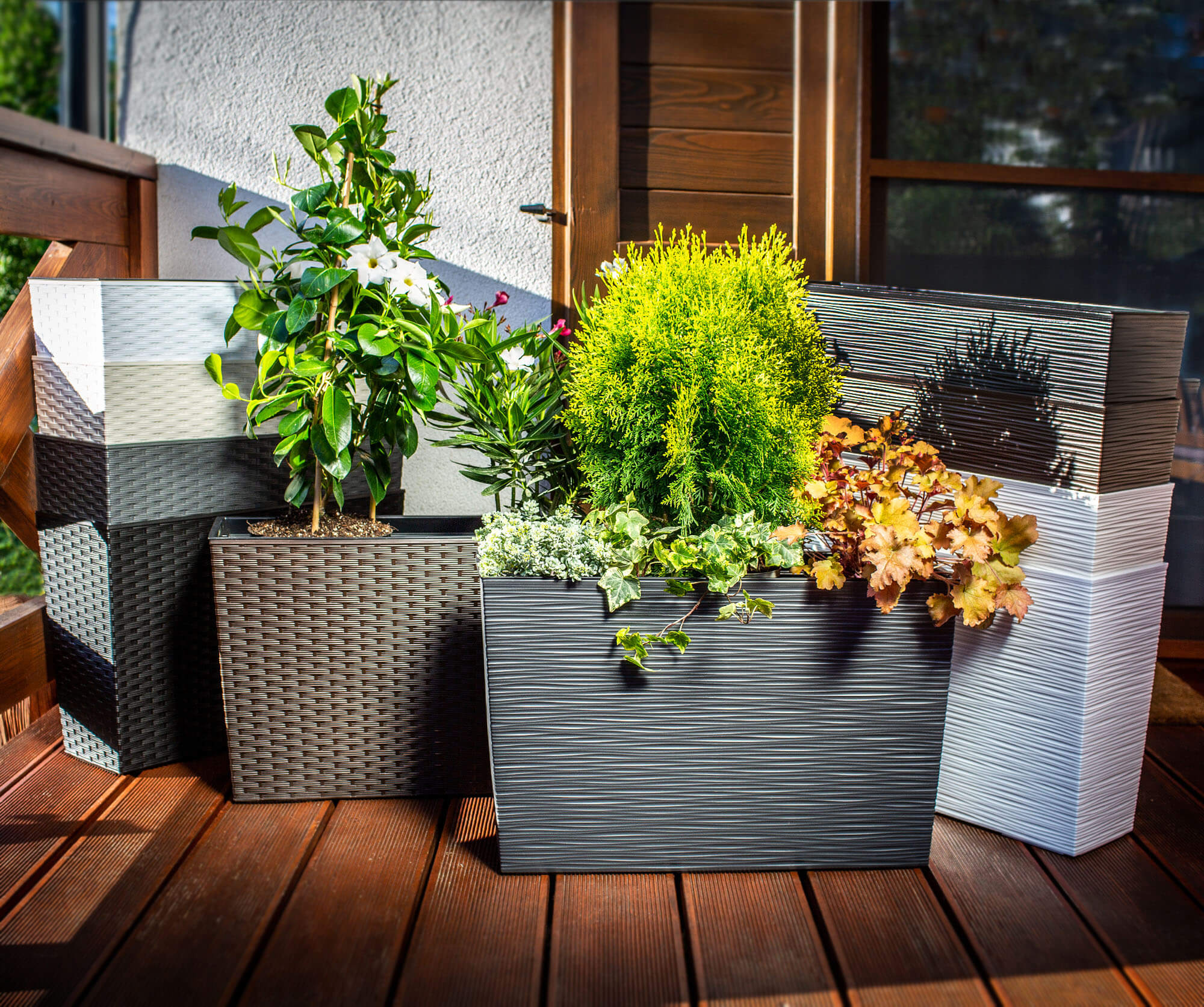 Donica ogrodowa Sorbo rattan 56 x 19 cm, biała