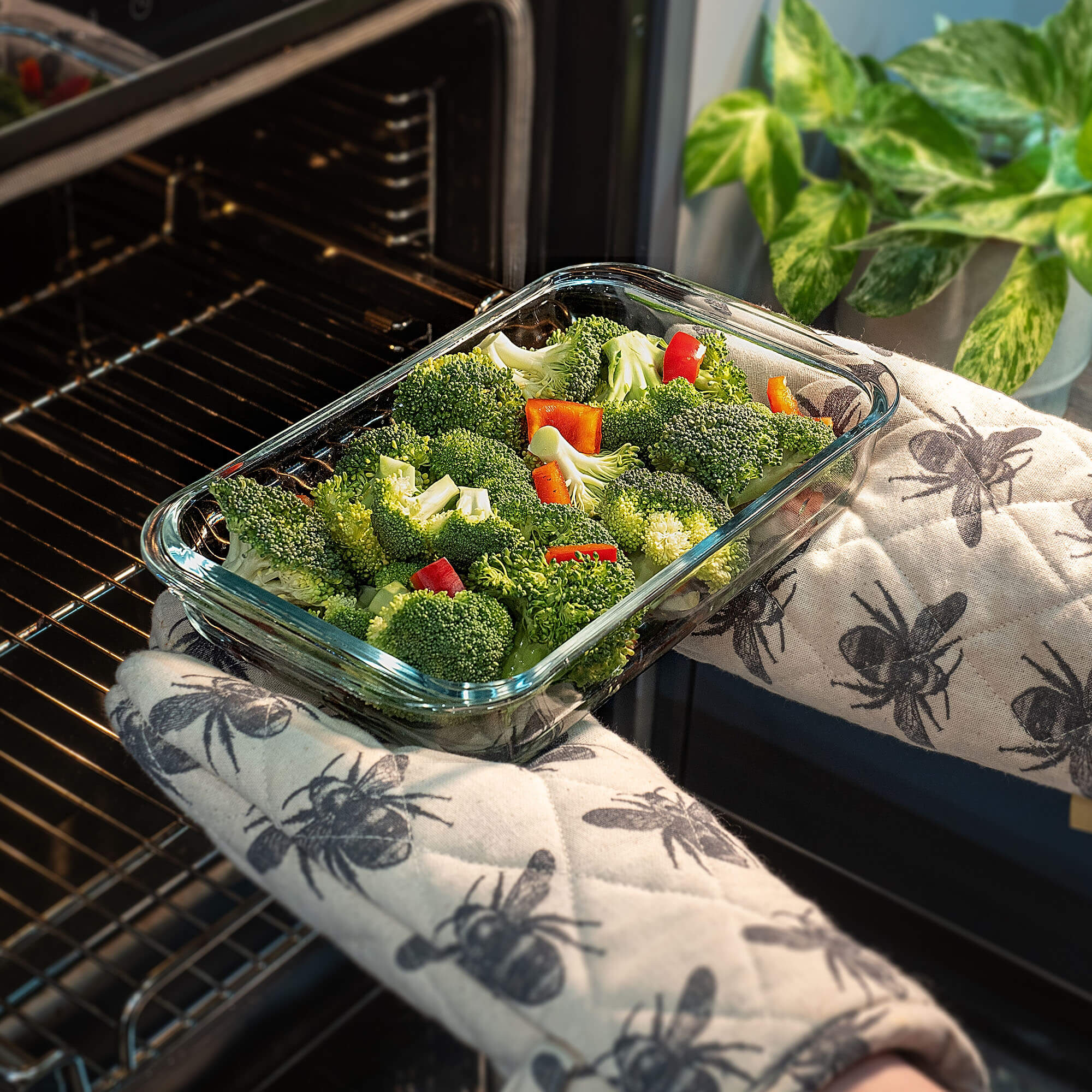 Prostokątne naczynie żaroodporne Crest 1L