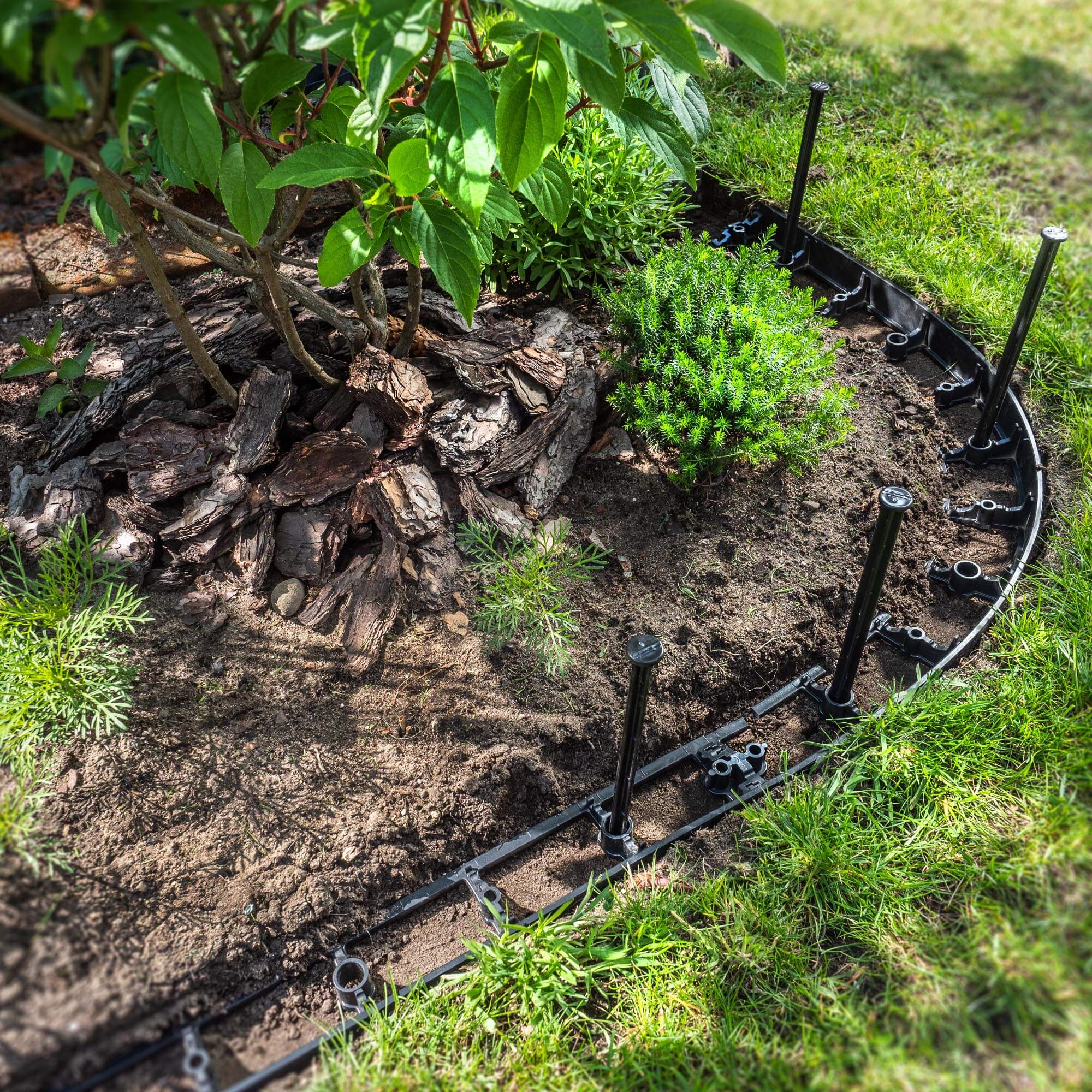 Obrzeże ogrodowe Raberg 102 x 5,8 cm, 20 szt + kotwy 60 szt.