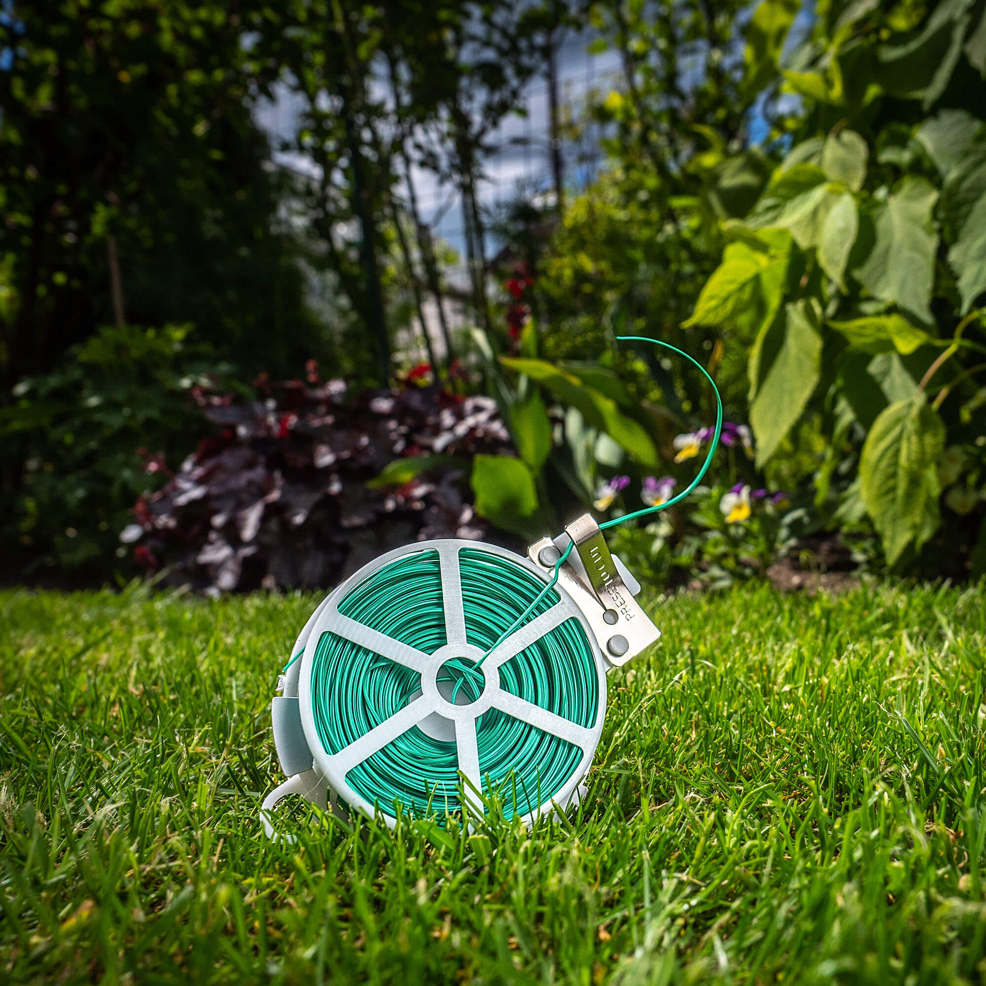 Drut ogrodniczy PVC Doumis z obcinaczem do roślin 50 m