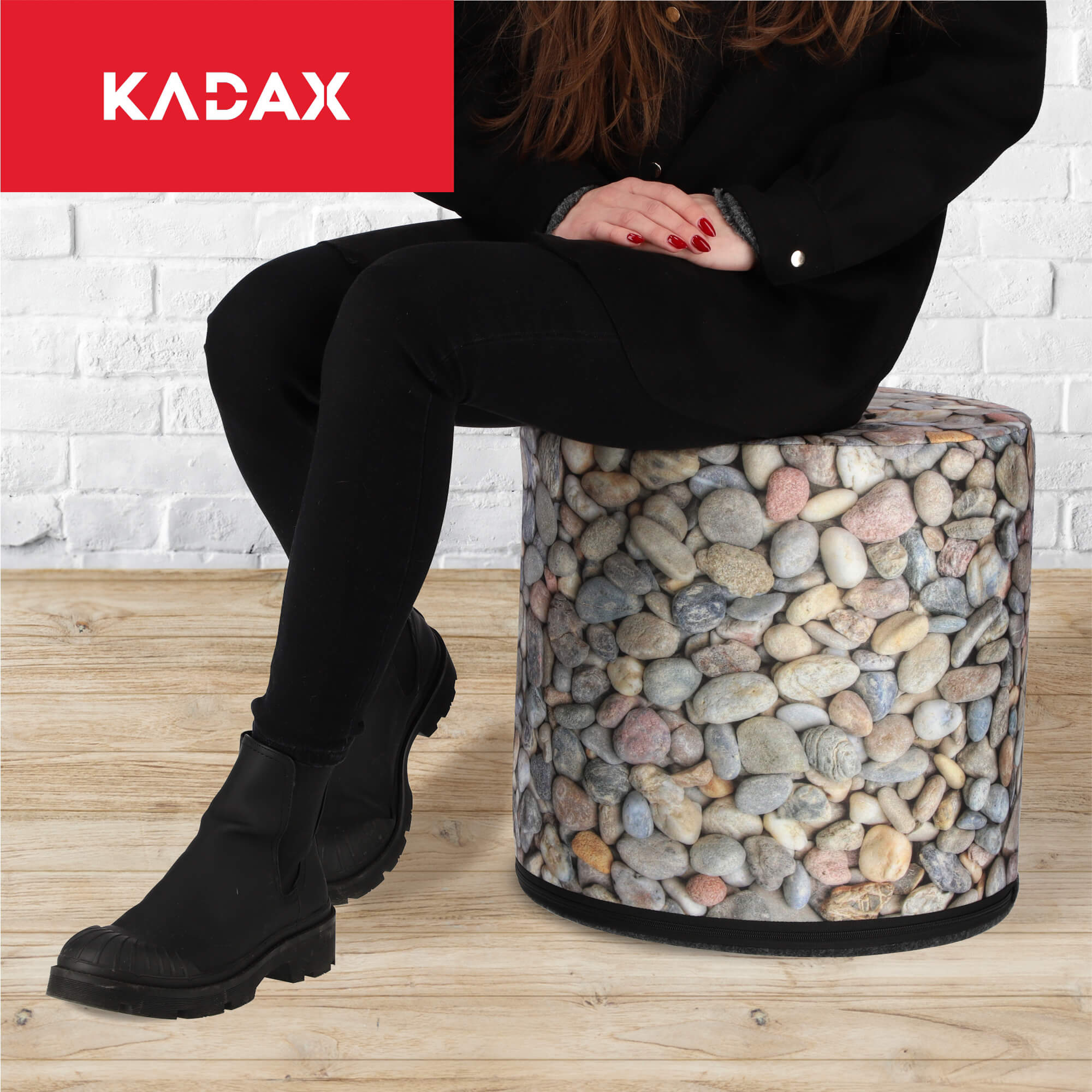 Pufa dekoracyjna Fasano 40 x 41 cm, kamyki