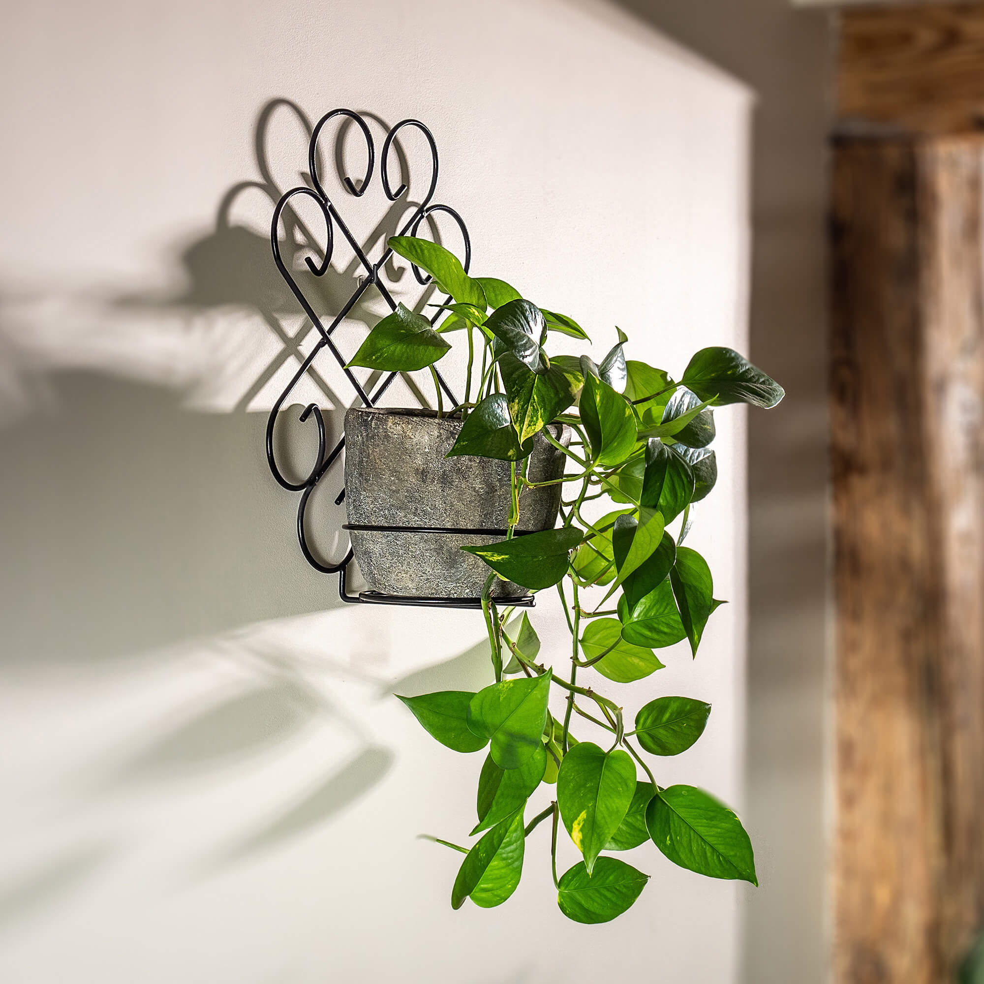 Kwietnik wiszący metalowy 39 x 28 cm, czarny