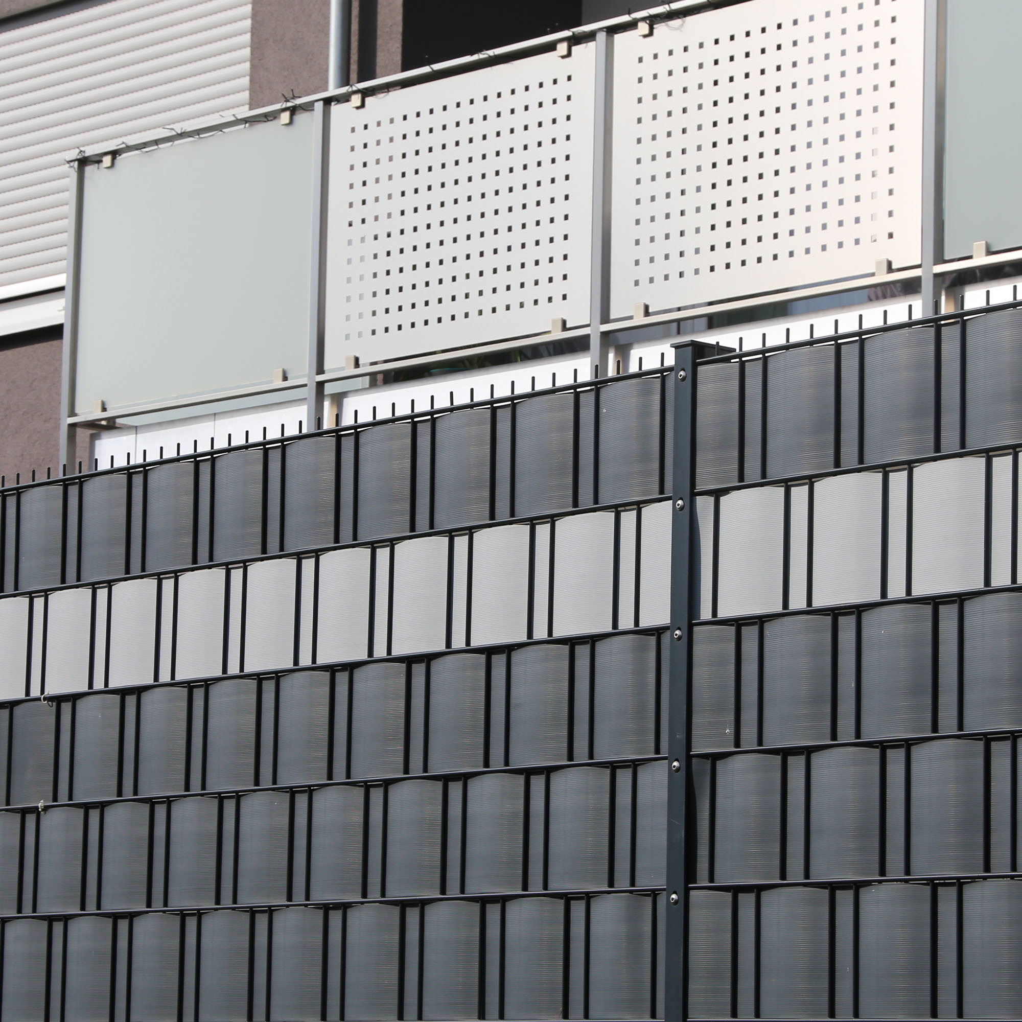 Klipsy do taśmy ogrodzeniowej ciemno brązowe 1 x 17 cm, 2 szt.