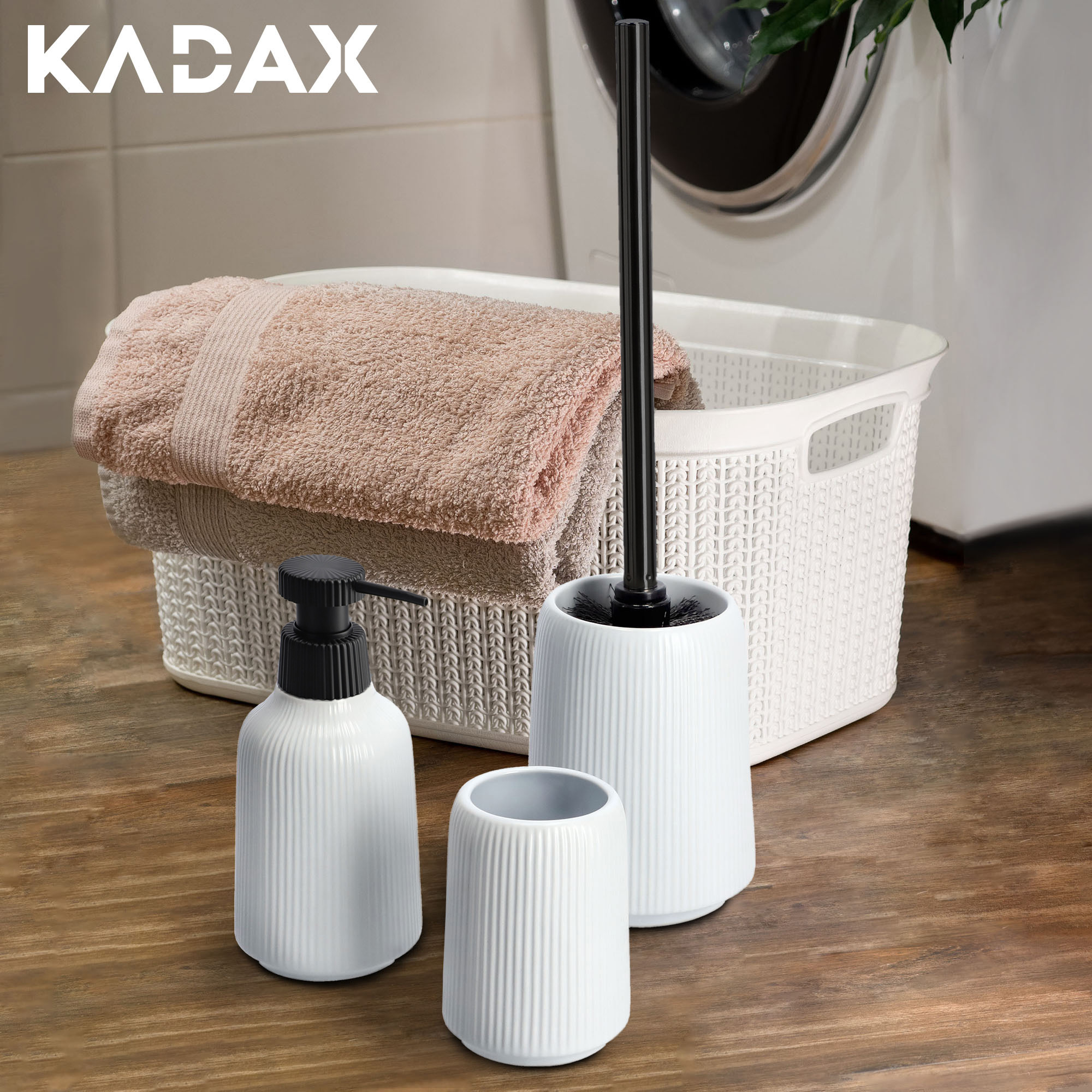 Zestaw łazienkowy Mataro szczotka do WC + dozownik na mydło, biały