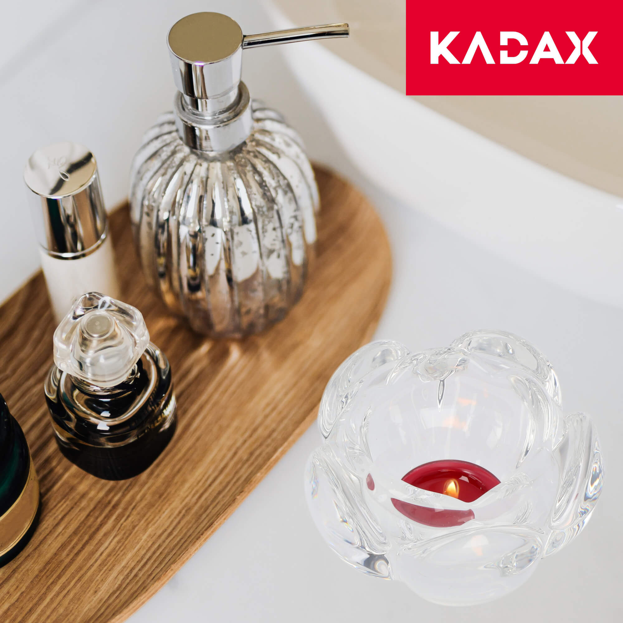 Szklany świecznik dekoracyjny 9 x 6 cm