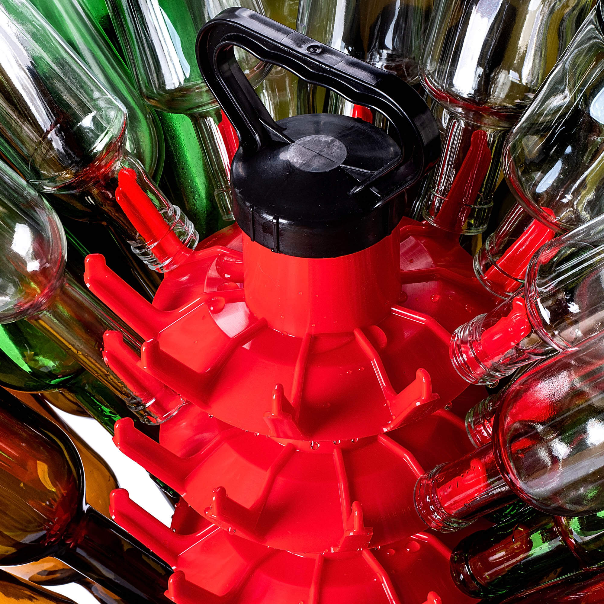 Suszarka ociekacz do butelek Nusco na 50 sztuk z uchwytem czerwony