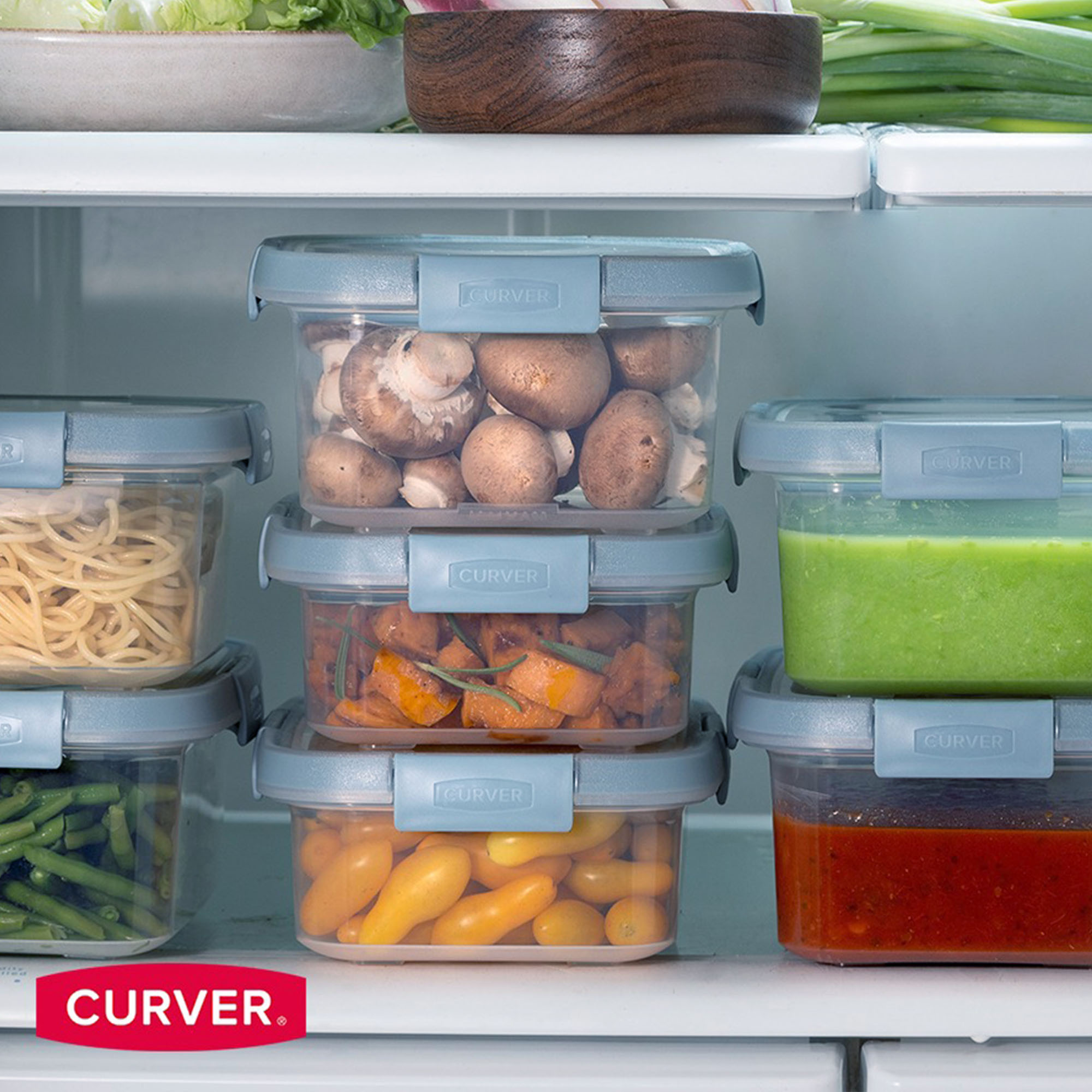 Zestaw czterech plastikowych pojemników Curver Smart Fresh