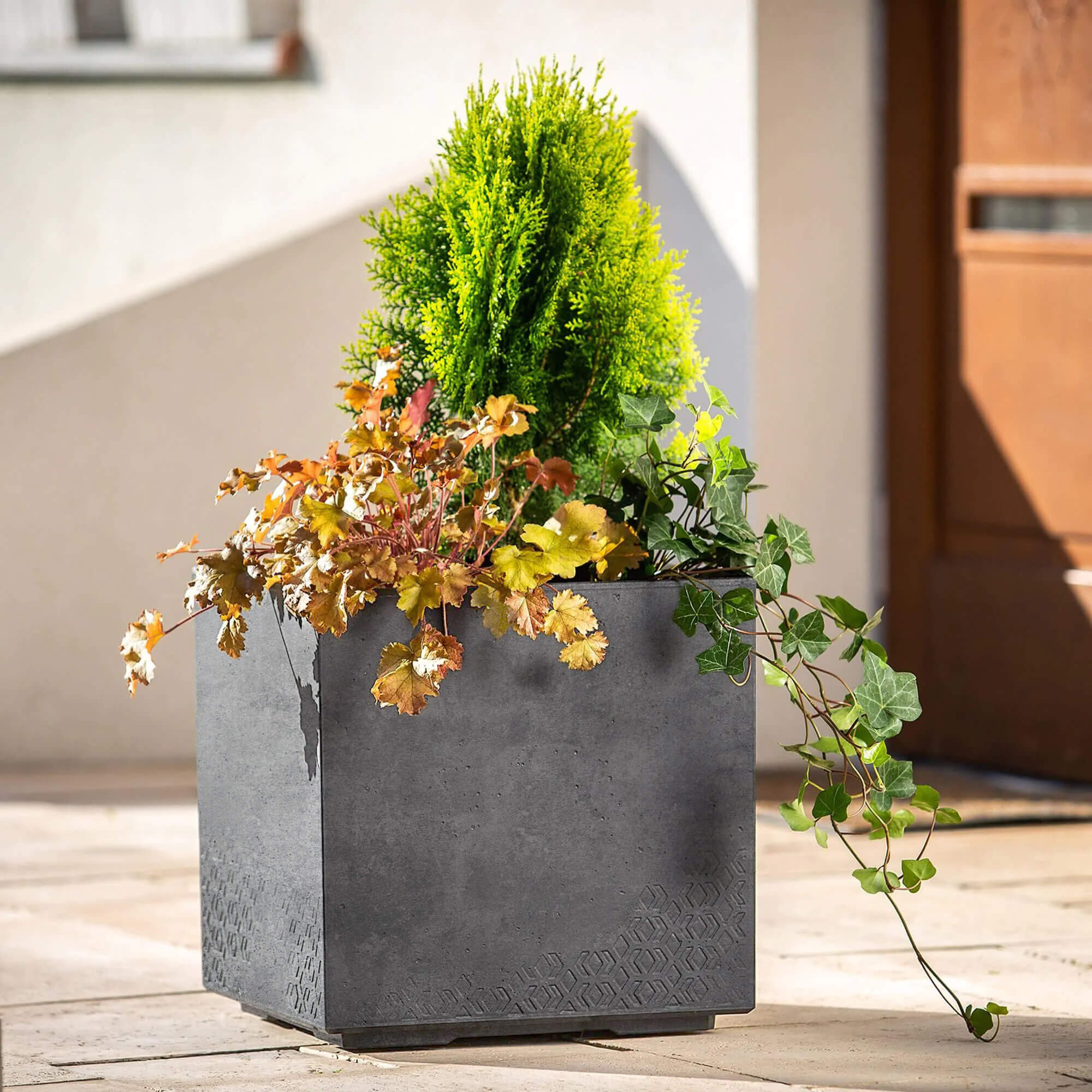 Donica na kółkach Sore 40cm czarny beton