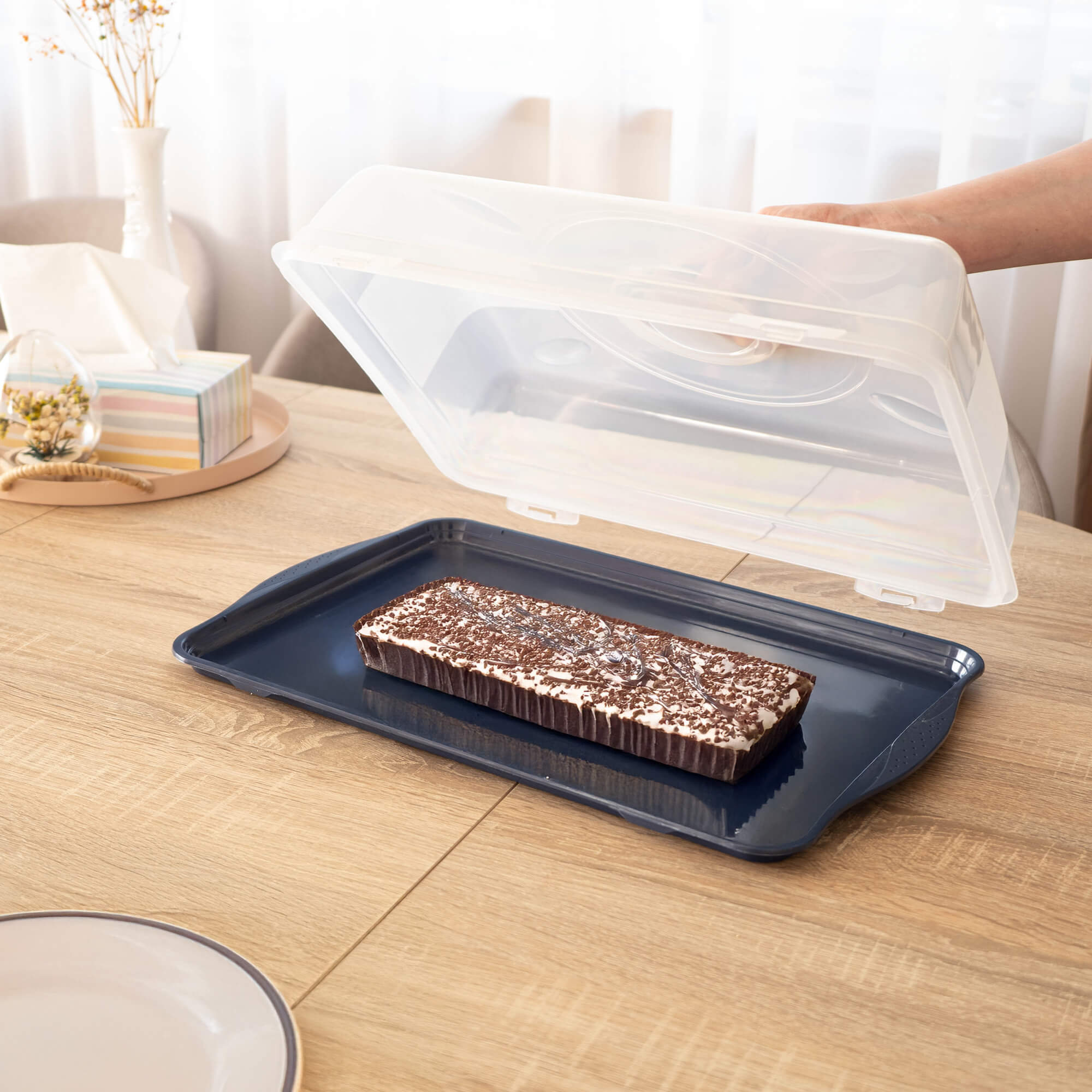 Pojemnik na ciasto z pokrywą Caldaie 46 x 30 cm niebieski