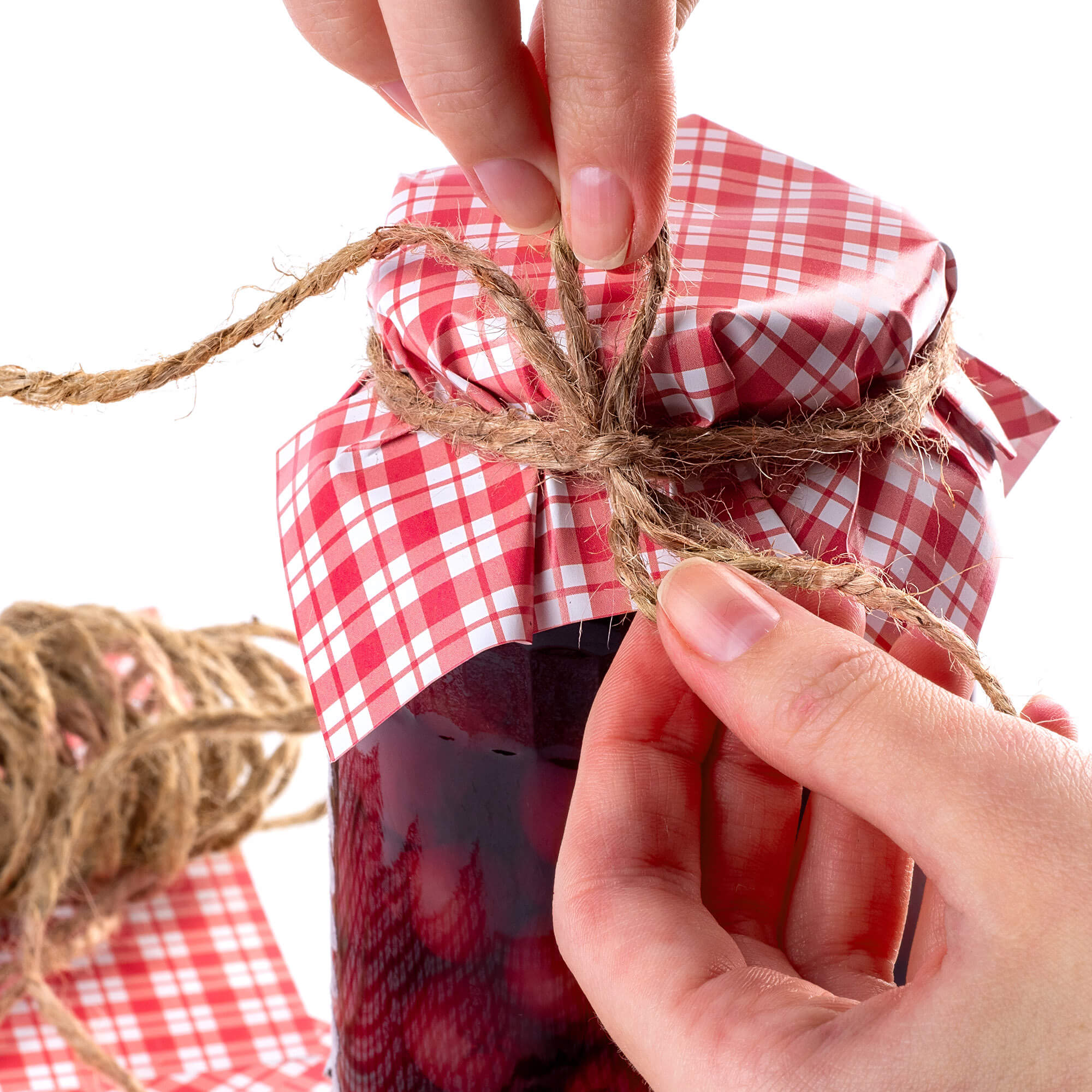 Kapturki na słoiki Maja ze sznurkiem, 10szt, "Czerwona krata"