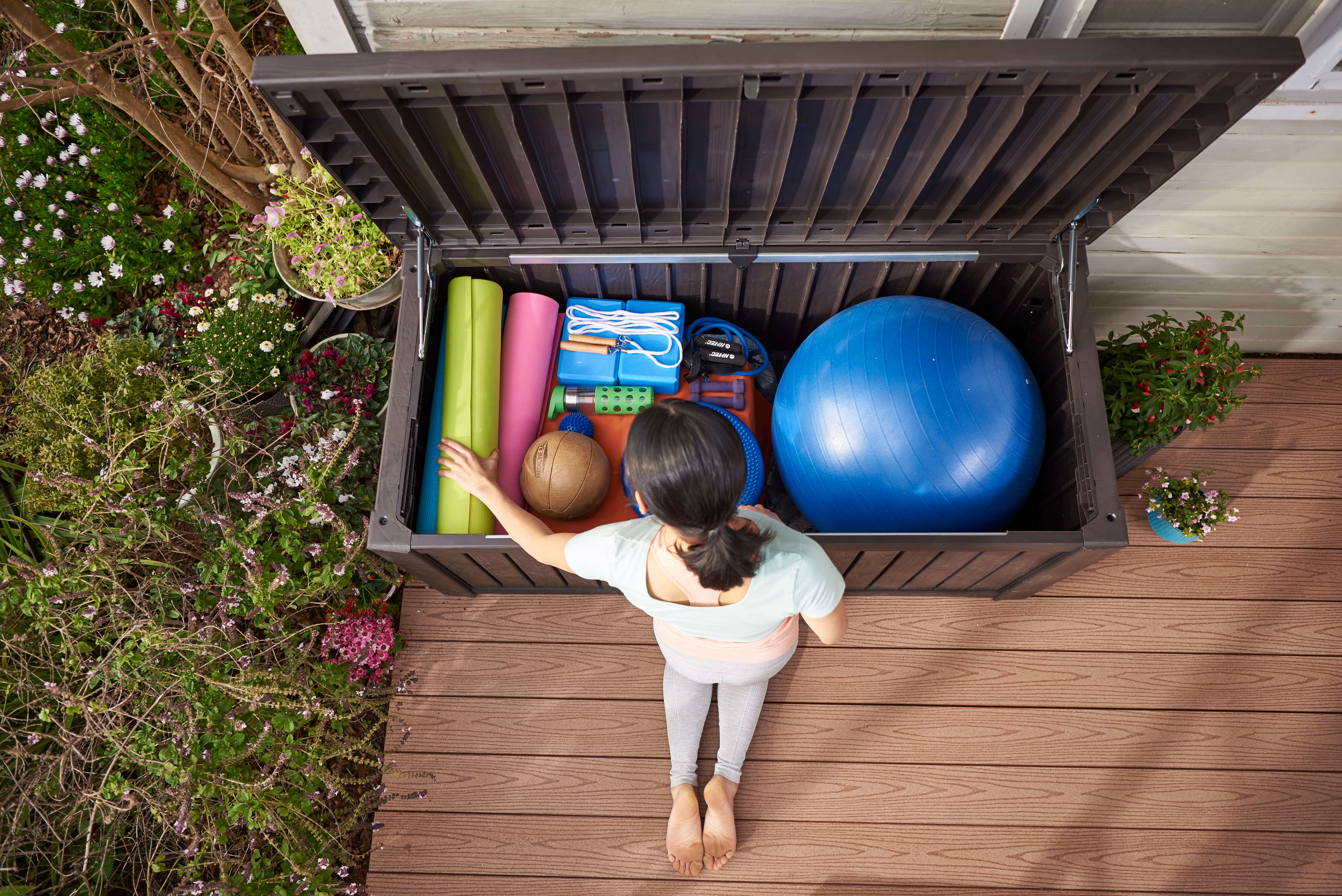 Skrzynia ogrodowa Keter Rockwood Storage Box 570L, brąz