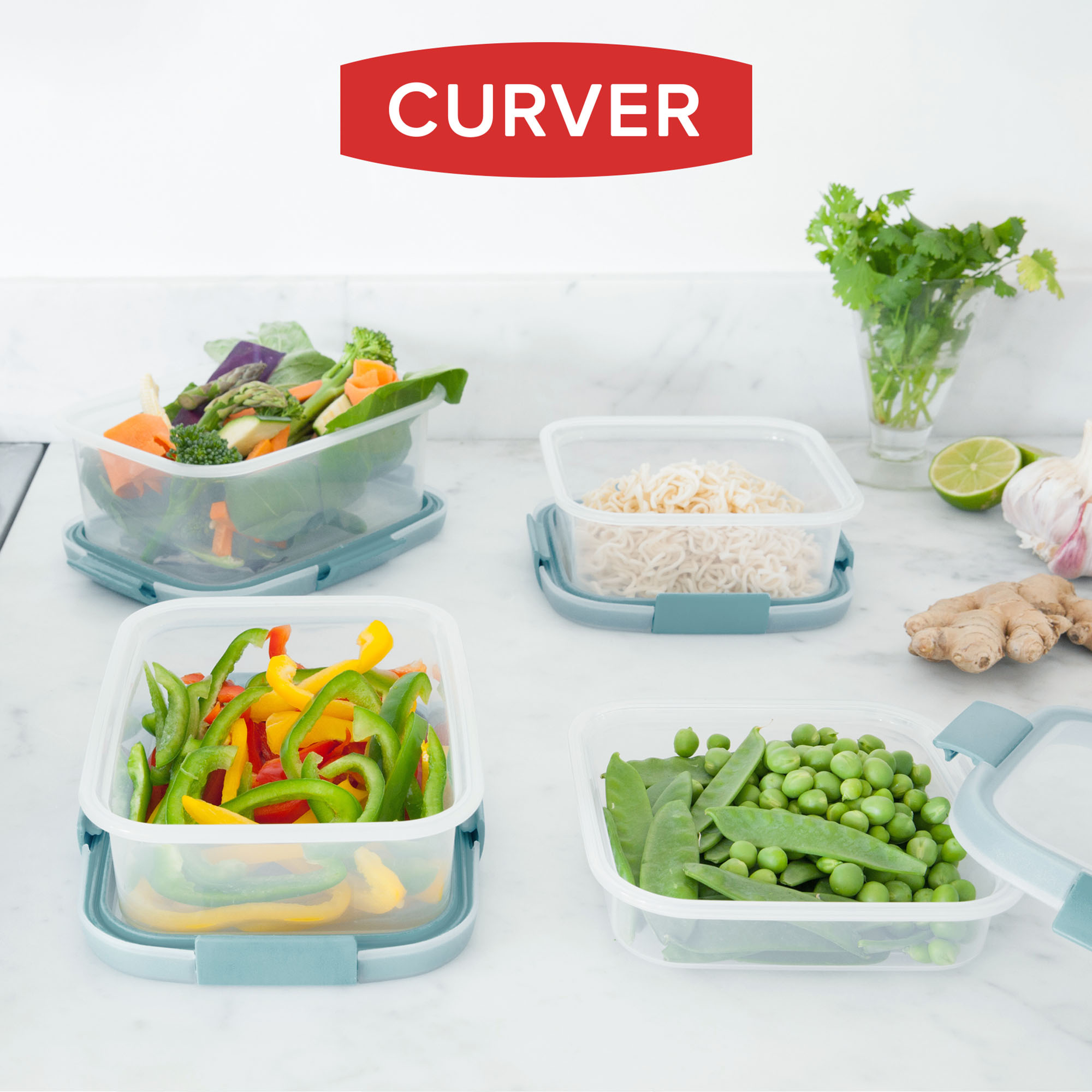 Zestaw czterech plastikowych pojemników Curver Smart Fresh