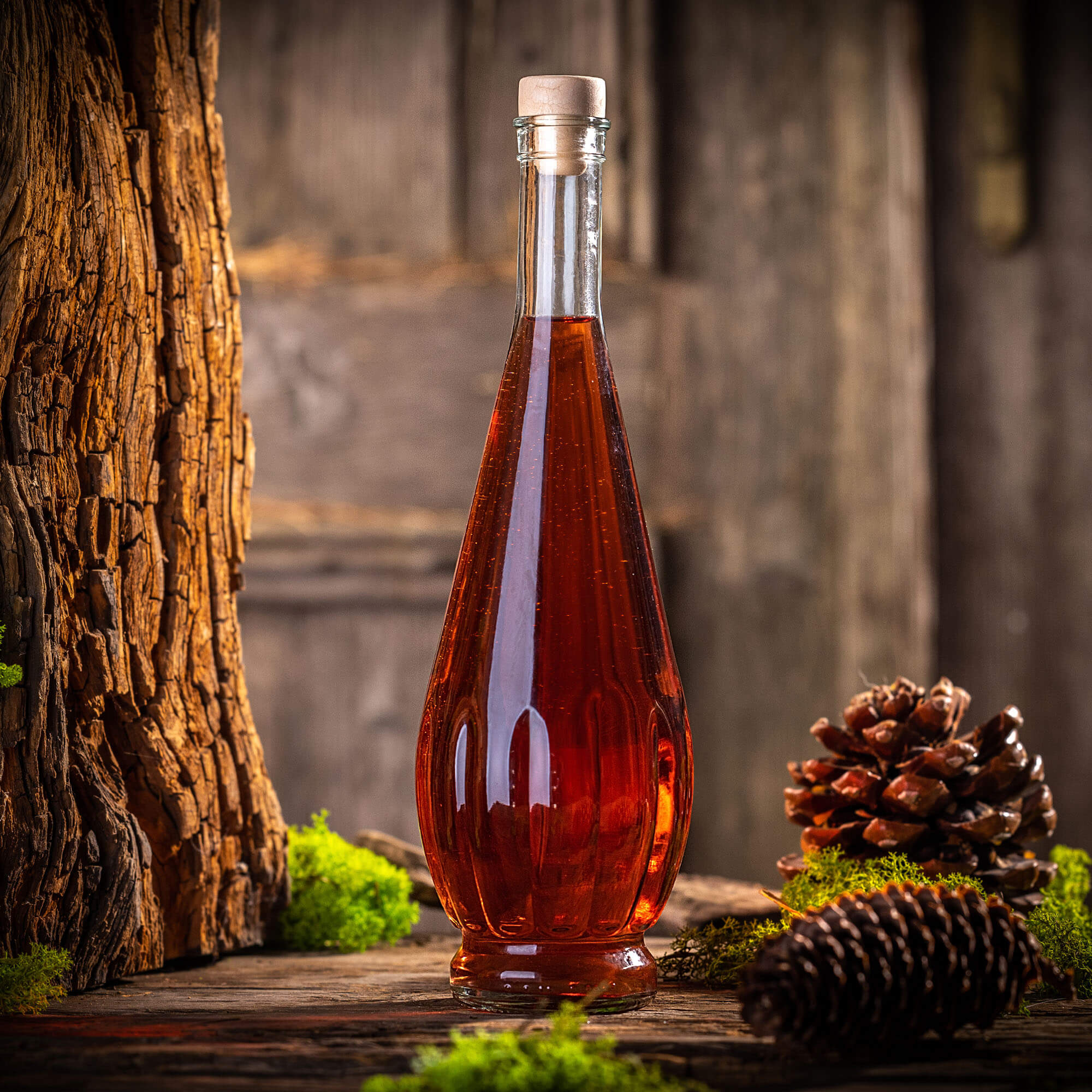 Szklana butelka na nalewkę Cona 750ml z korkiem syntetycznym 1 szt.