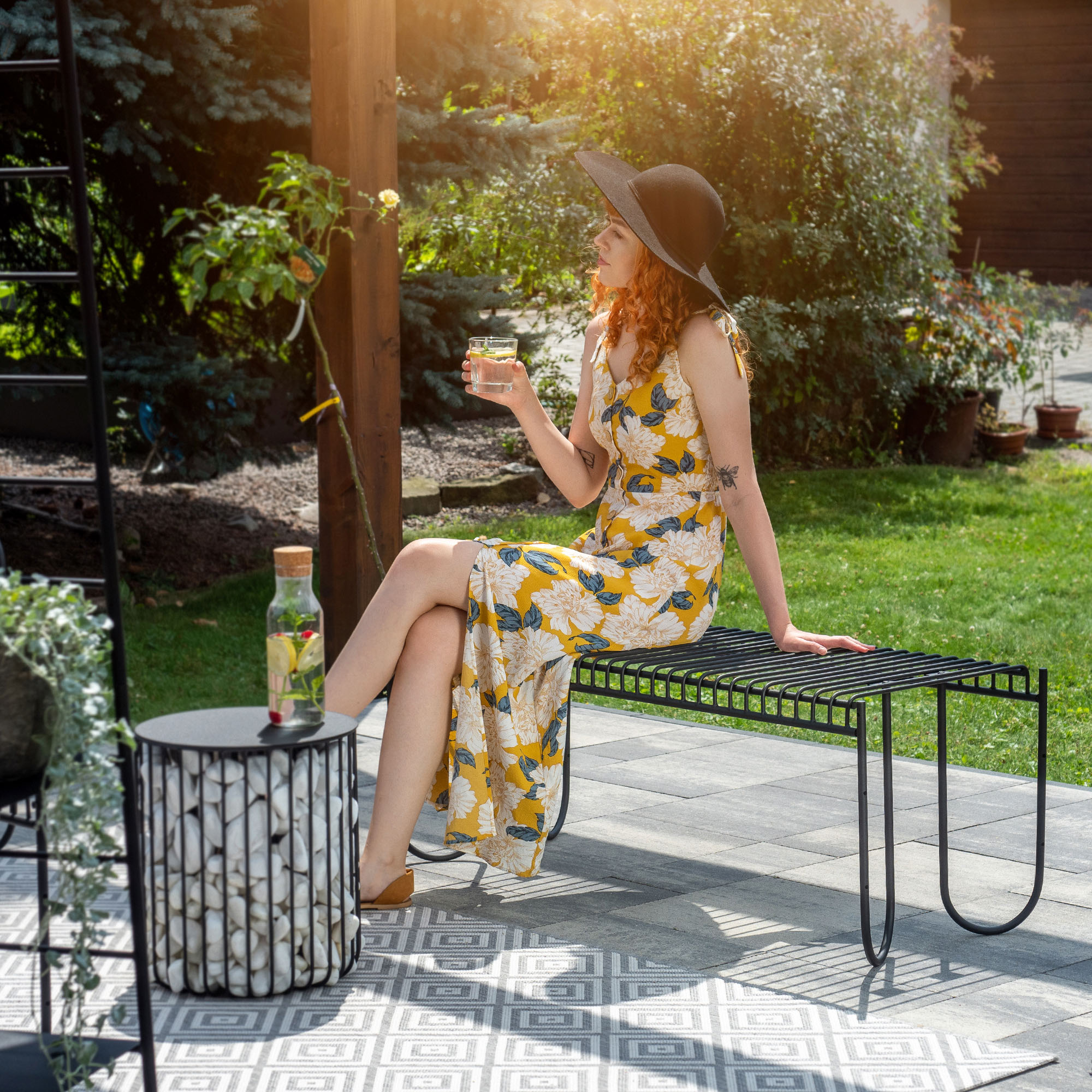 Ławka do ogrodu Ruste 120 x 45 cm, czarna