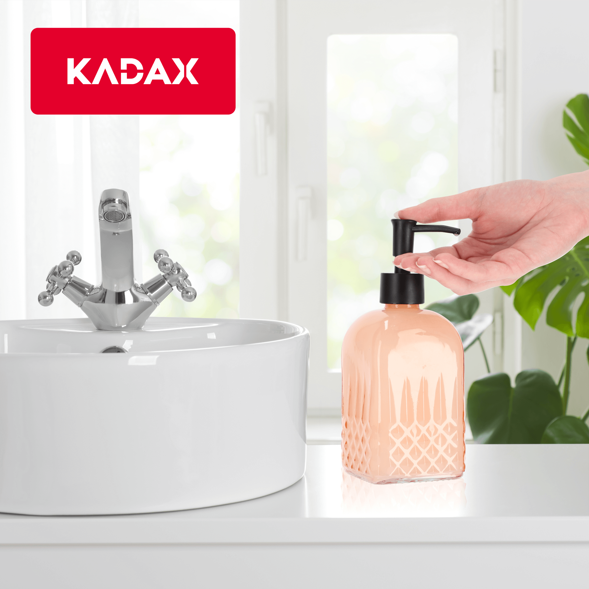 Dozownik na mydło w płynie 450 ml, różowy