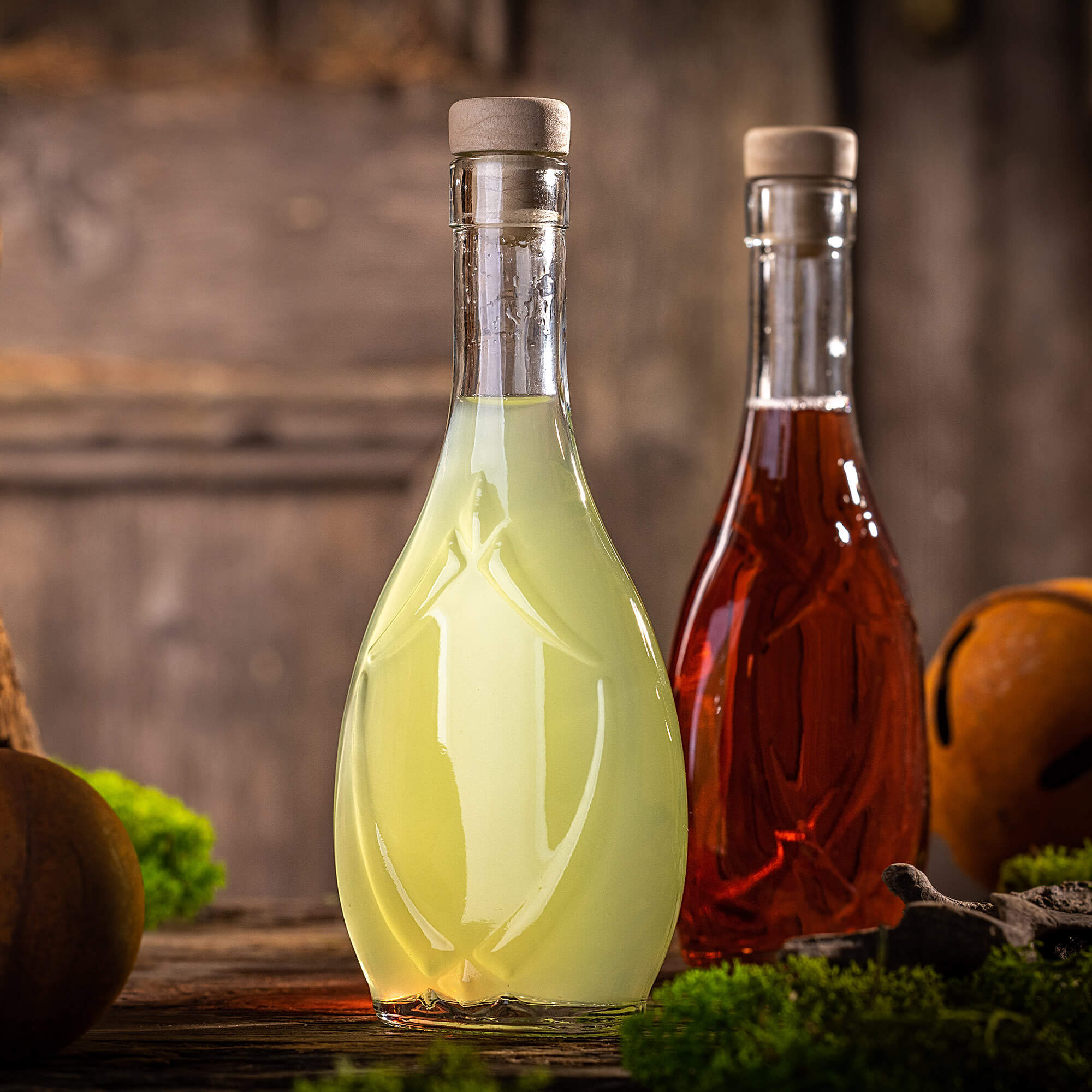 Szklana butelka na nalewkę Icona 250ml z korkiem syntetycznym 50 szt.