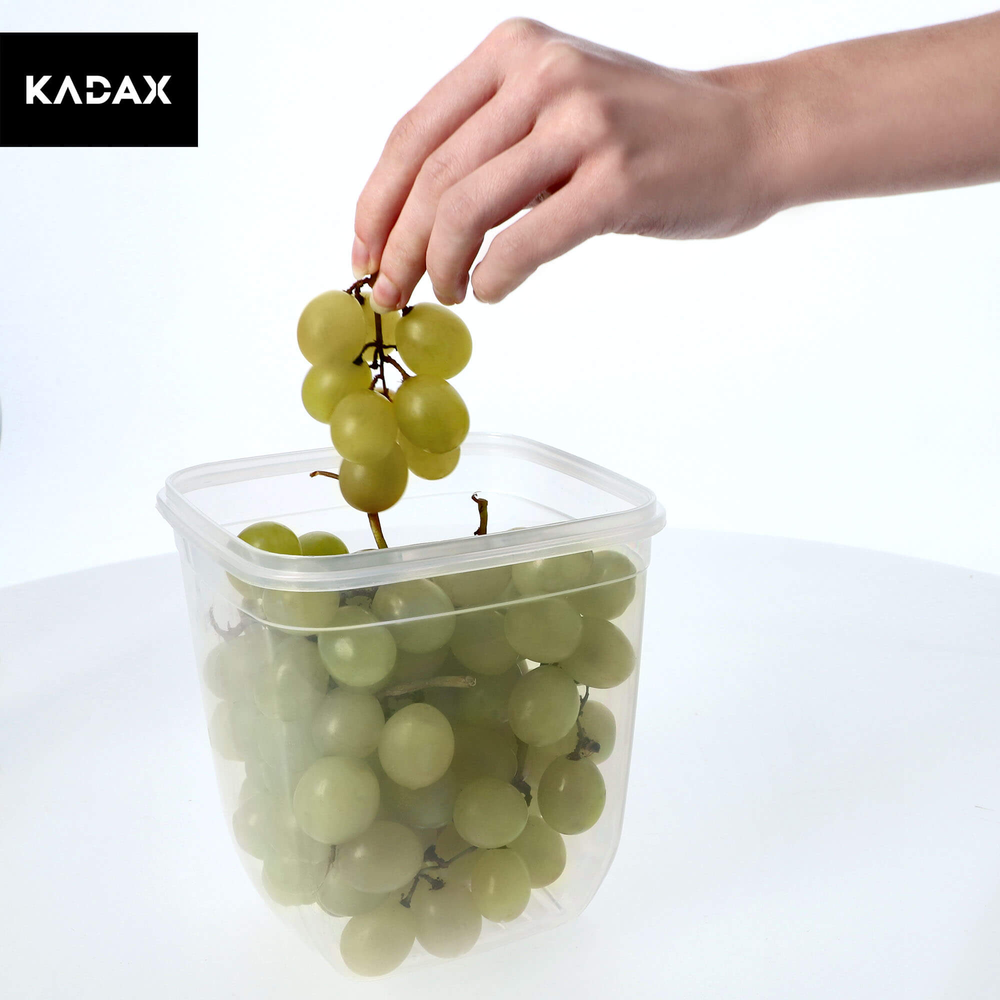 Pojemnik na żywność kwadratowy 1.95L