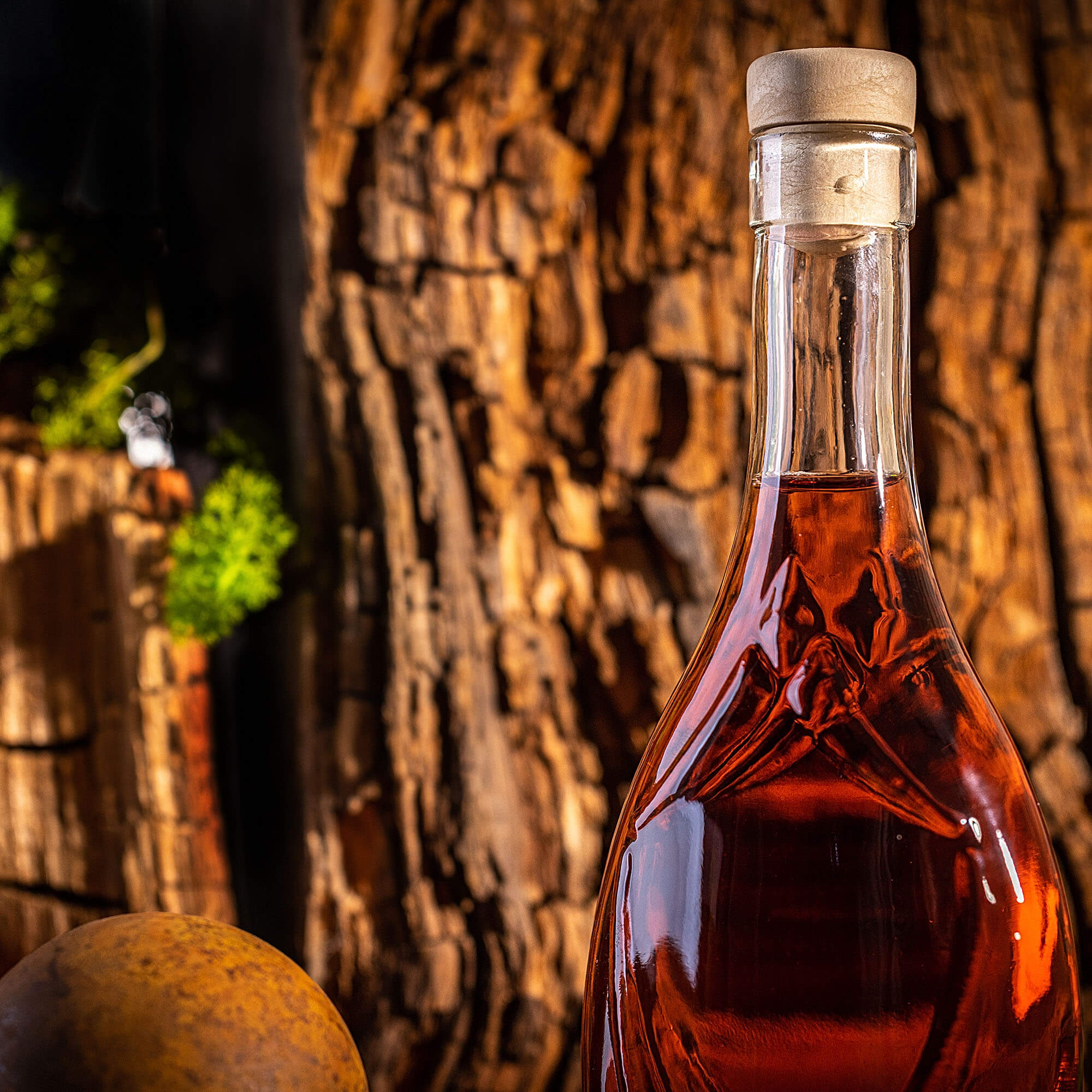 Szklana butelka na nalewkę Icona 250ml z korkiem syntetycznym 50 szt.