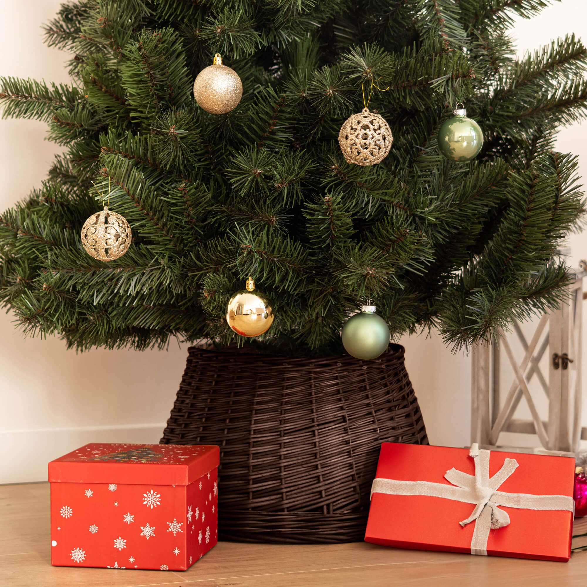 Osłona wiklinowa choinkowa naturalna Aliano 50cm ciemna