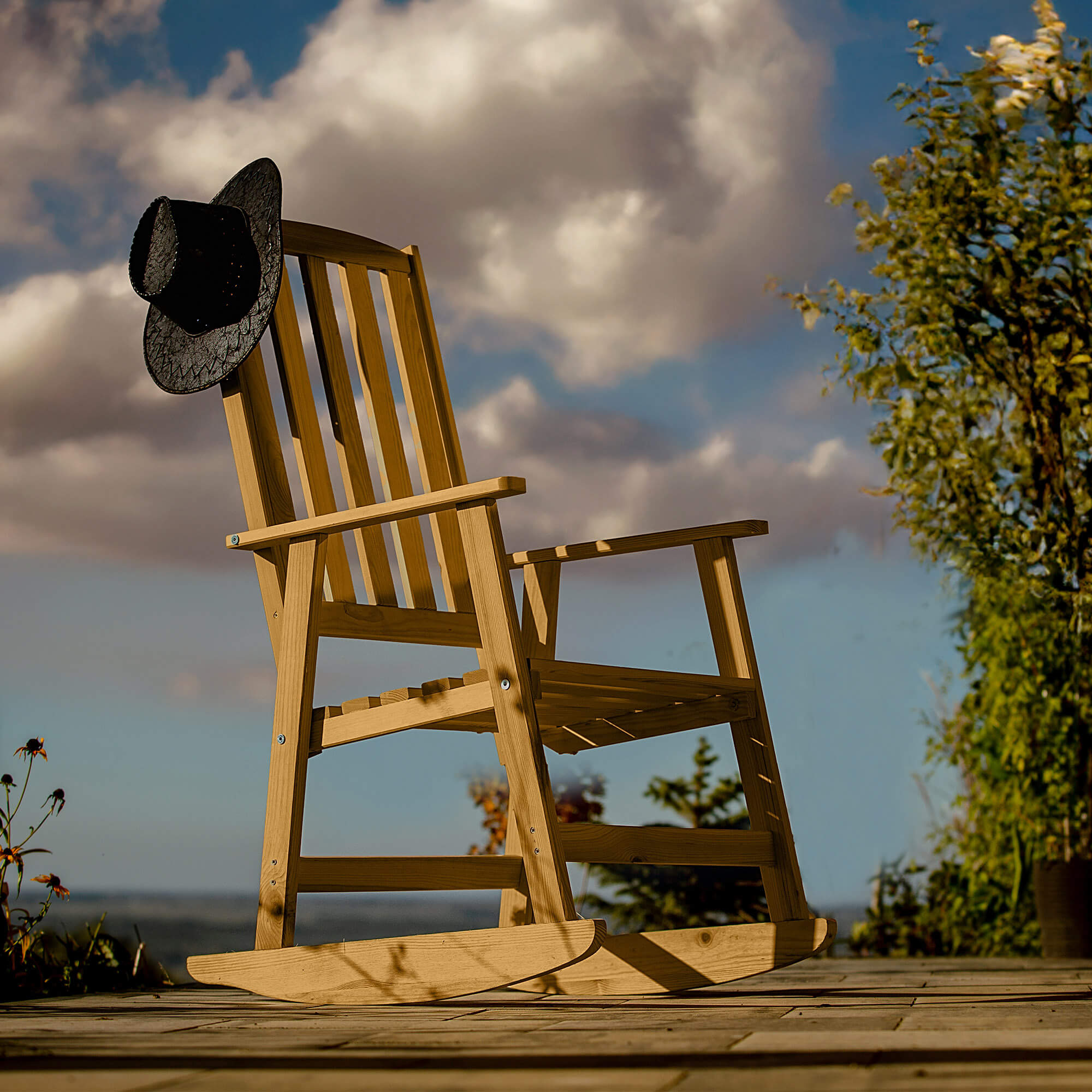 Fotel drewniany bujany Crenay złoty dąb