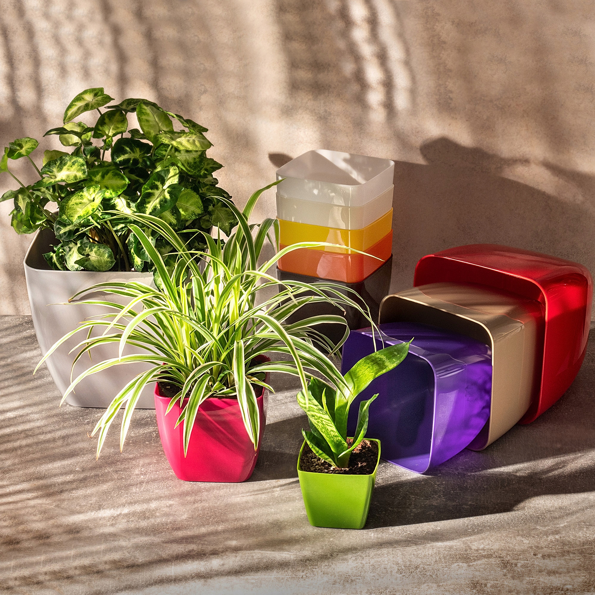 Doniczka kwadratowa Borgo 14 cm, zielona