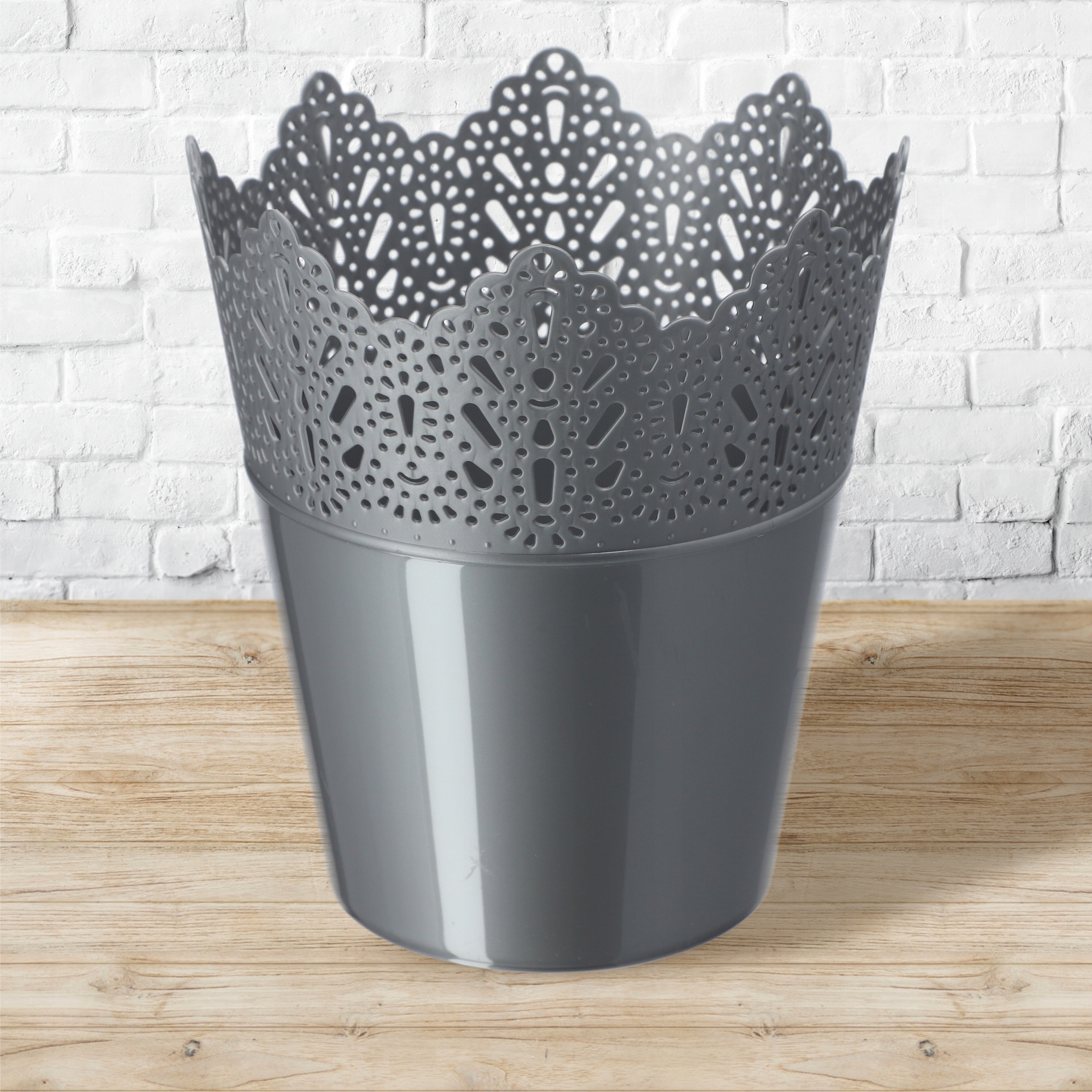 Doniczka Calade na kwiaty z koronką 16 x 18 cm, srebrna