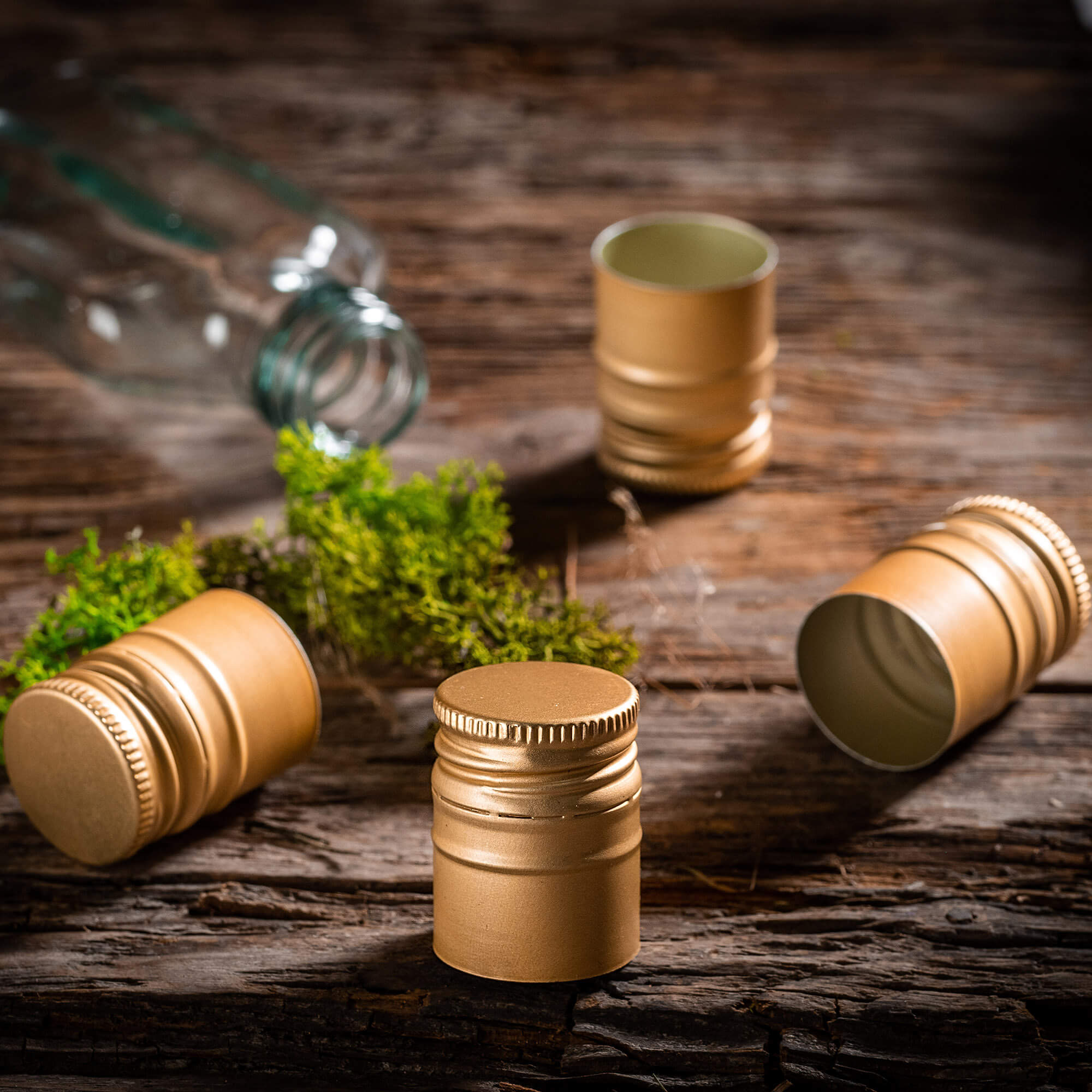 Aluminiowa zakrętka do butelek Annot fi 28mm długa złota 100 szt.