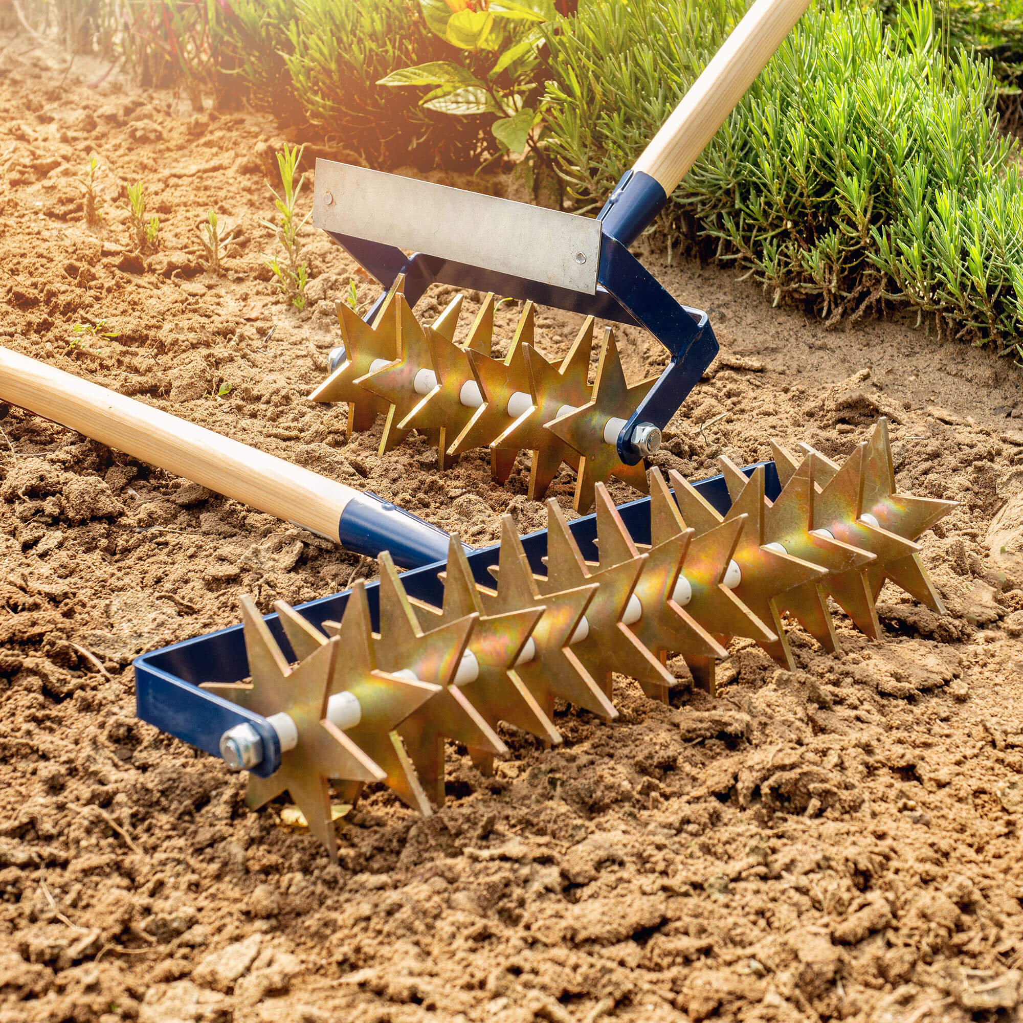 Spulchniacz Kesti 2w1 166 x 23 cm, niebieski