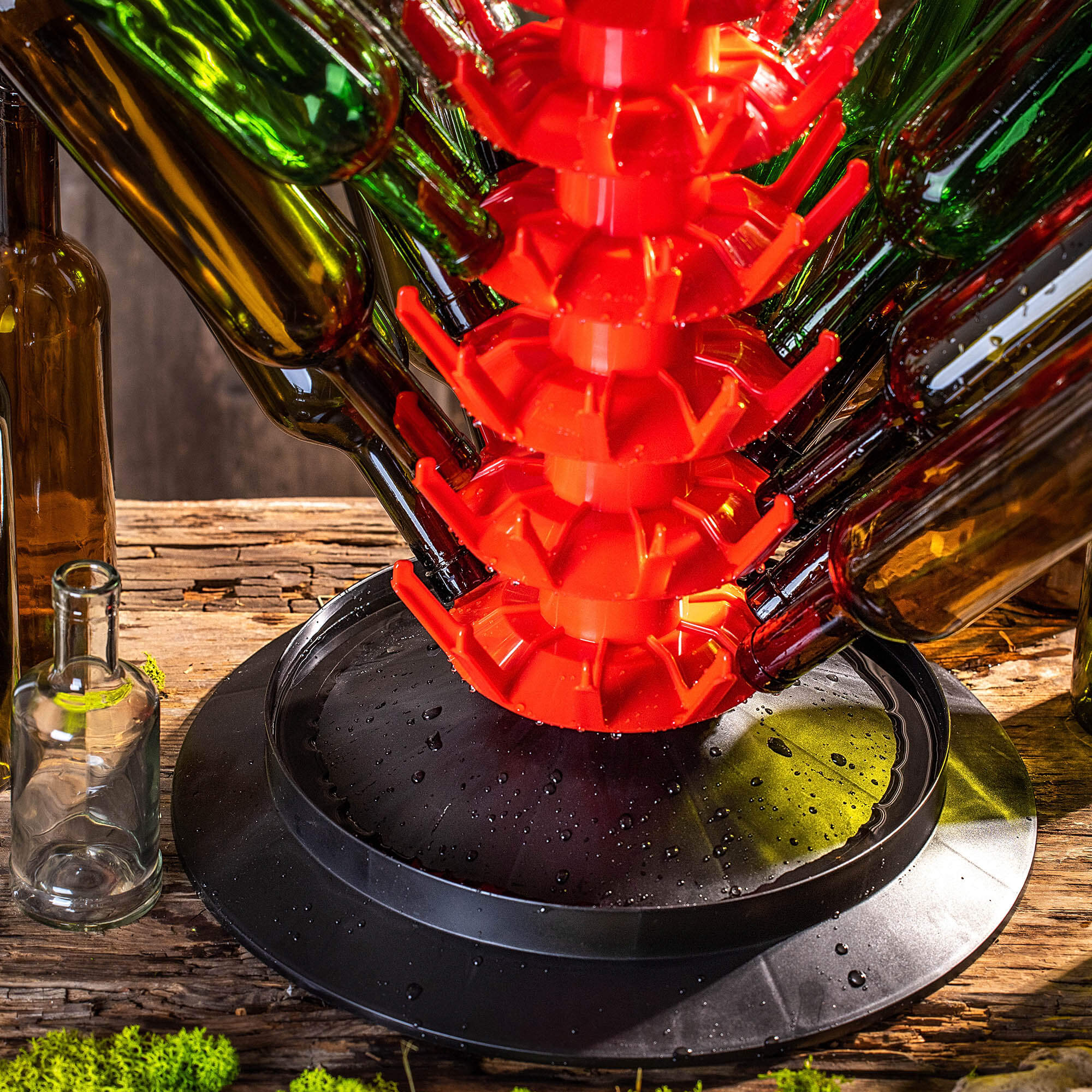 Suszarka ociekacz do butelek Nusco na 80 sztuk z uchwytem czerwony