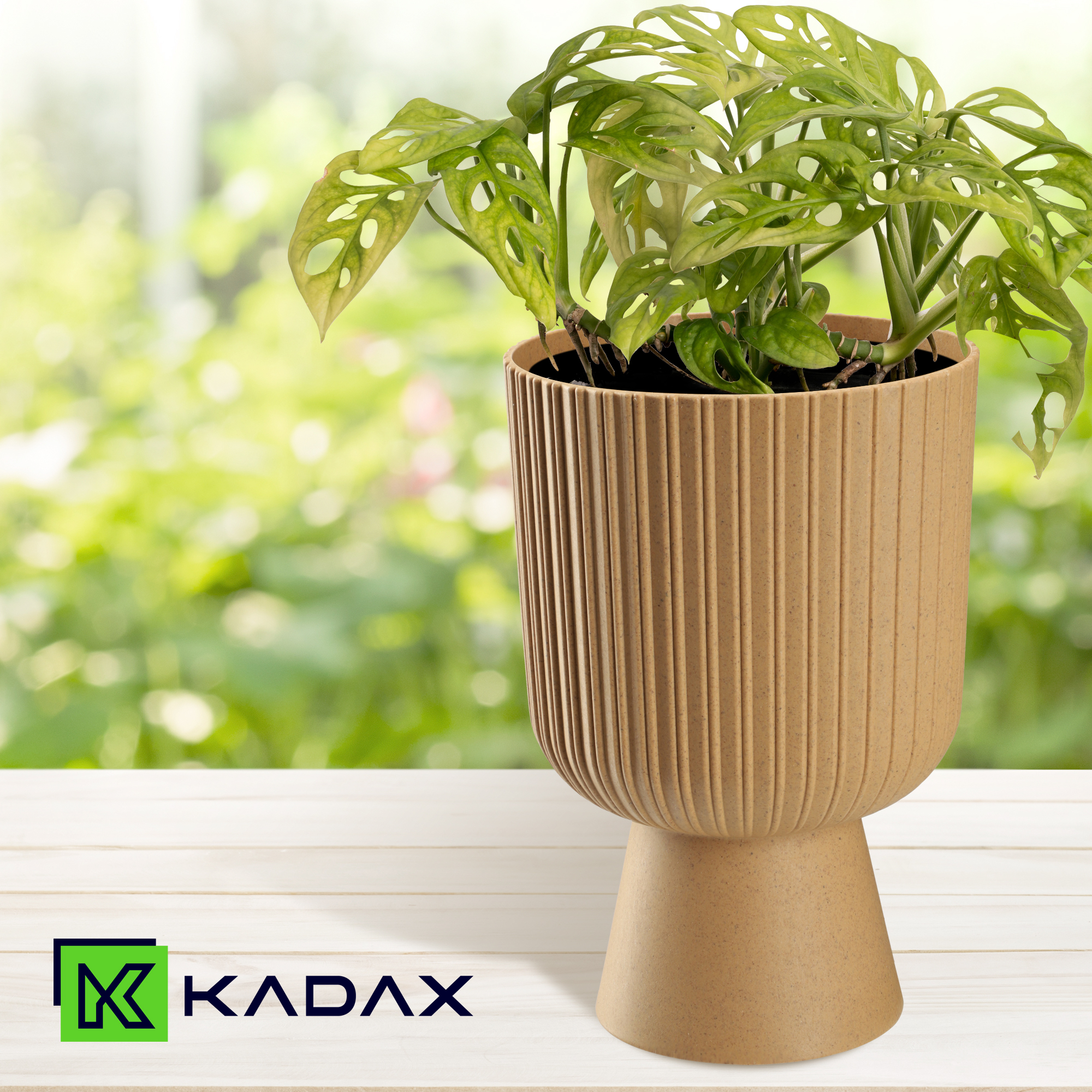 Doniczka na nóżce Golem Eco 18 cm, naturalne drewno